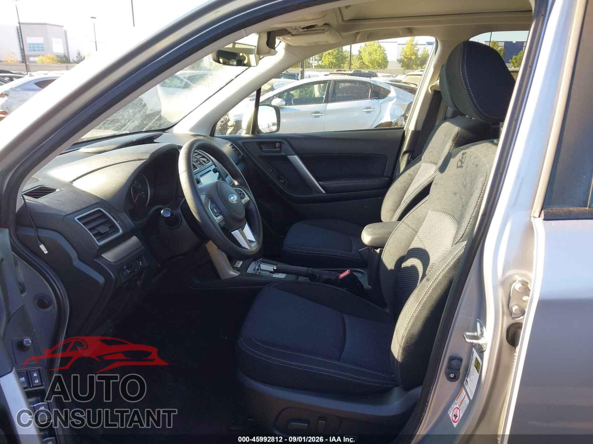 SUBARU FORESTER 2017 - JF2SJAEC5HH419829