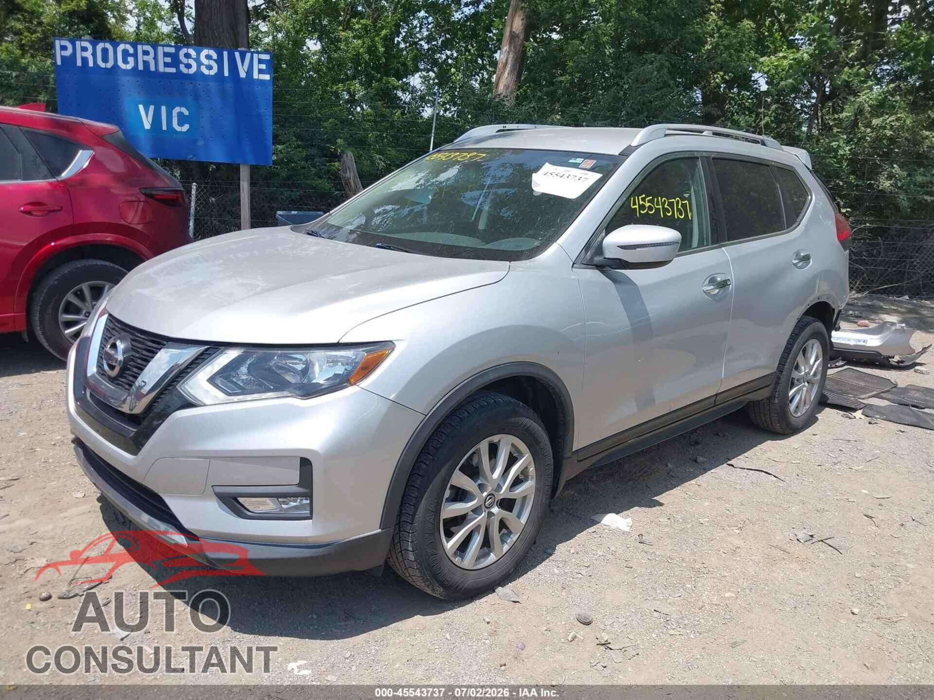 NISSAN ROGUE 2017 - KNMAT2MVXHP526331