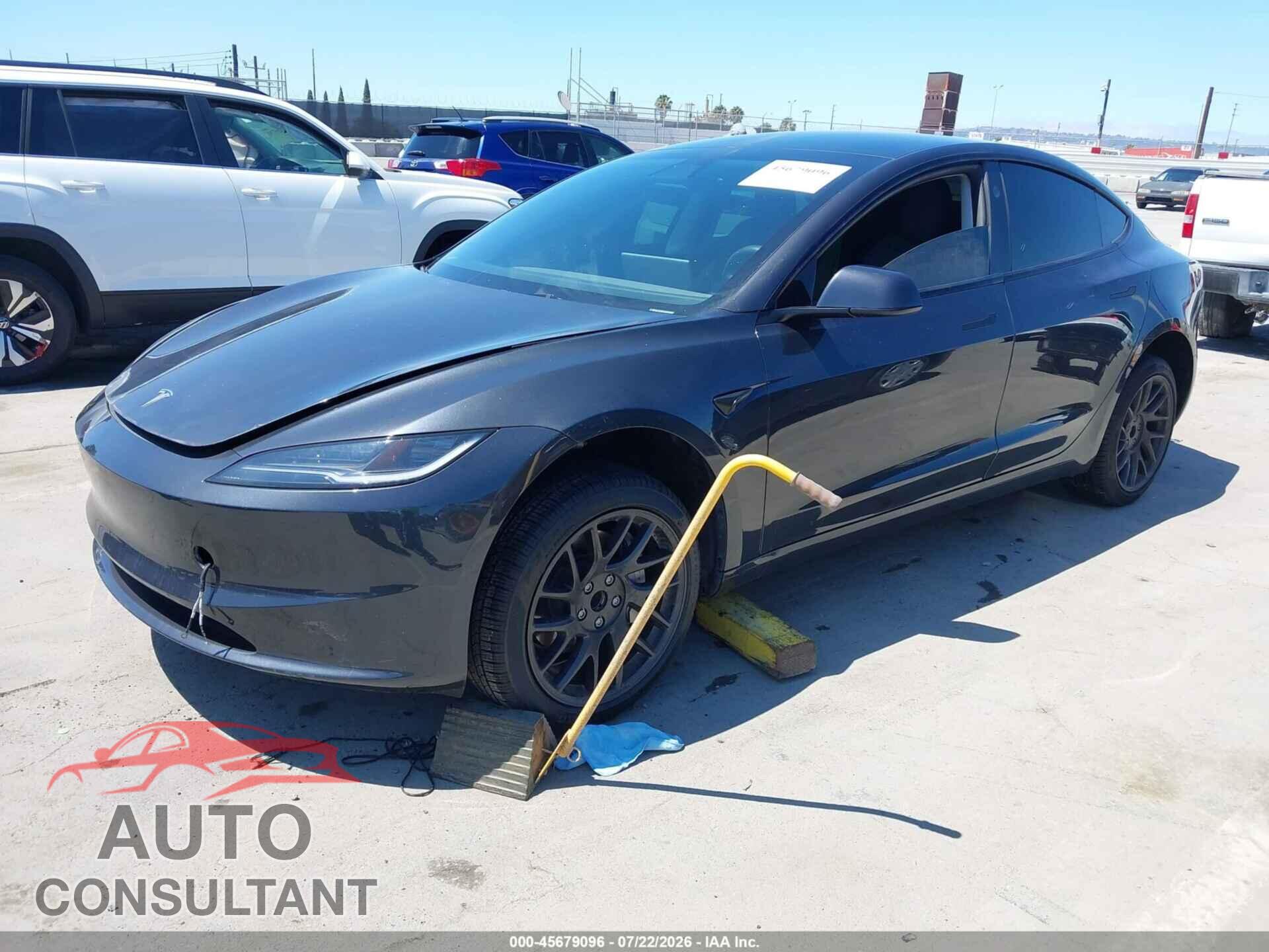 TESLA MODEL 3 2024 - 5YJ3E1EA2RF727838