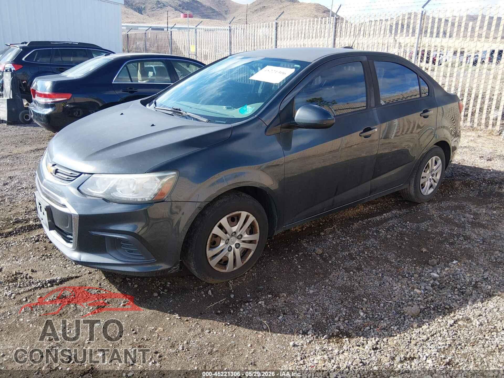 CHEVROLET SONIC 2017 - 1G1JA5SH7H4102698