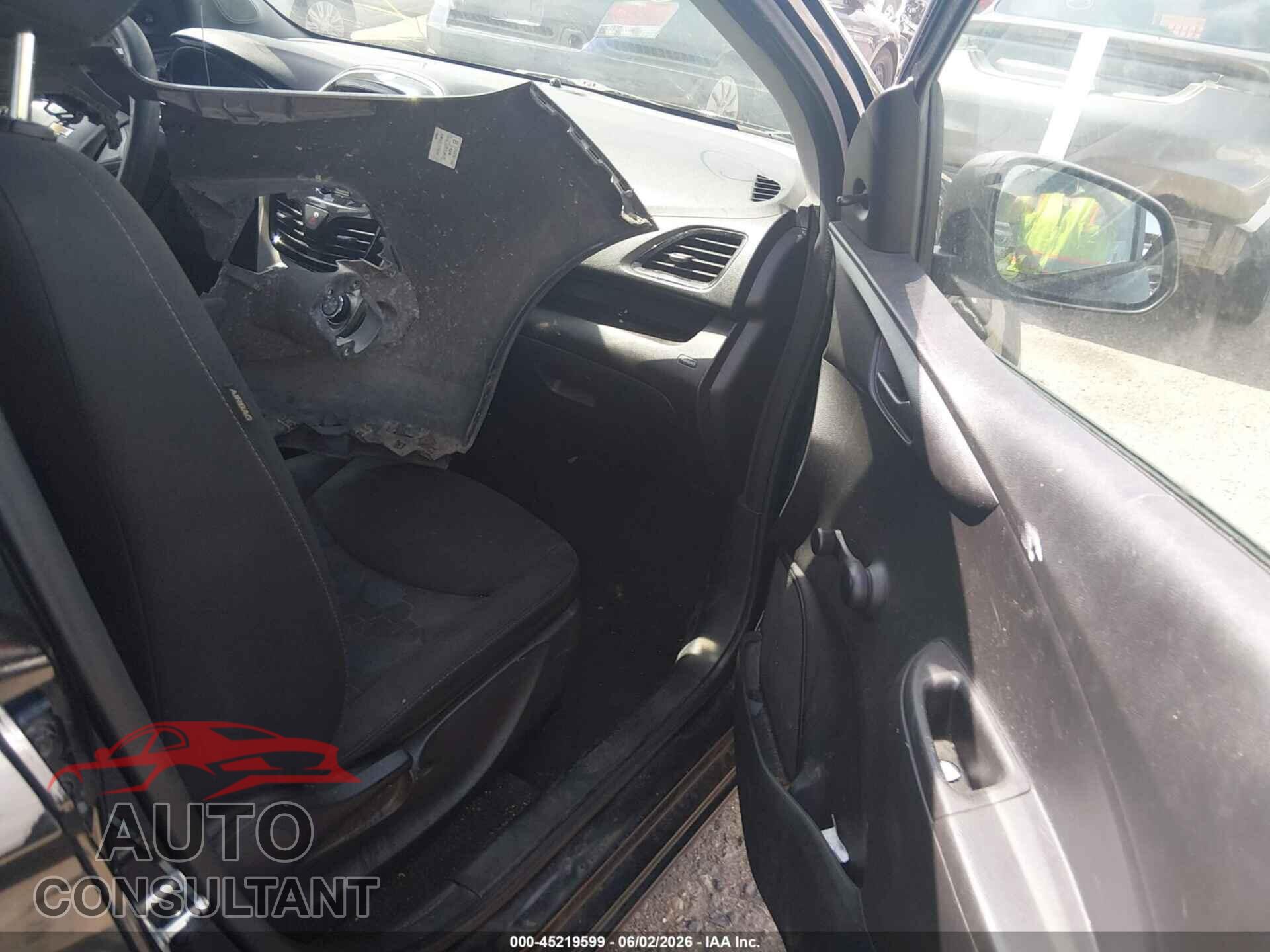 CHEVROLET SPARK 2017 - KL8CB6SA1HC744239