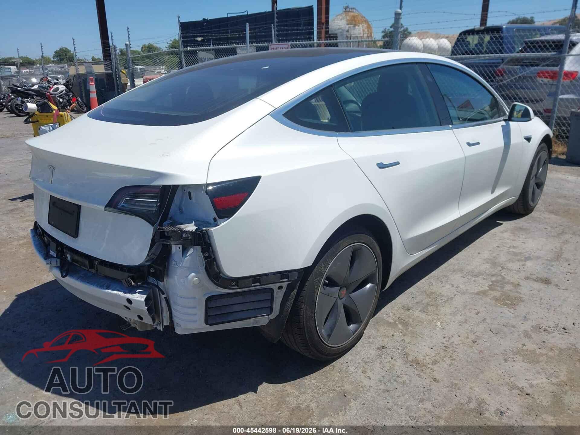 TESLA MODEL 3 2019 - 5YJ3E1EA6KF310096