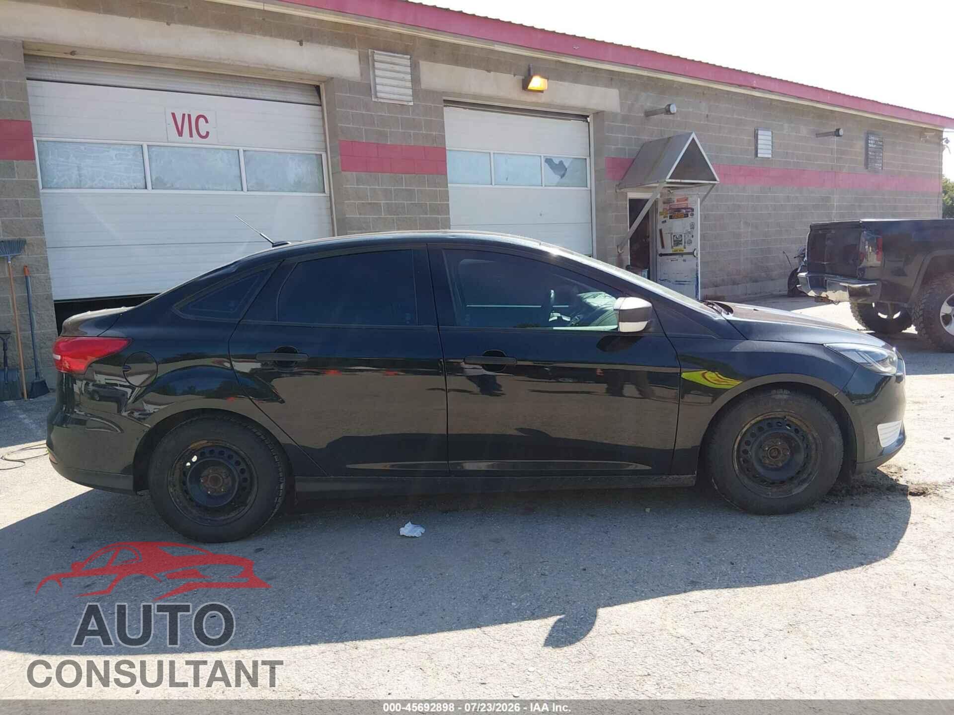 FORD FOCUS 2016 - 1FADP3E20GL210248