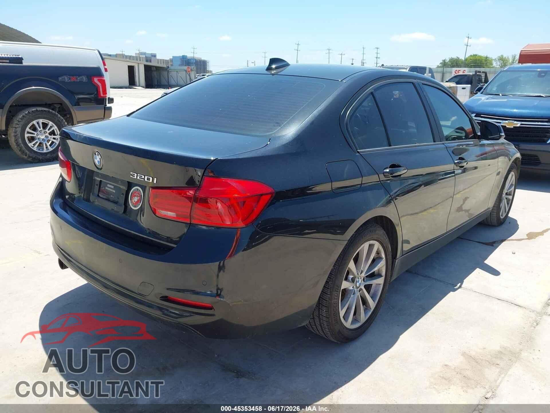 BMW 320I 2016 - WBA8E1G52GNU11339