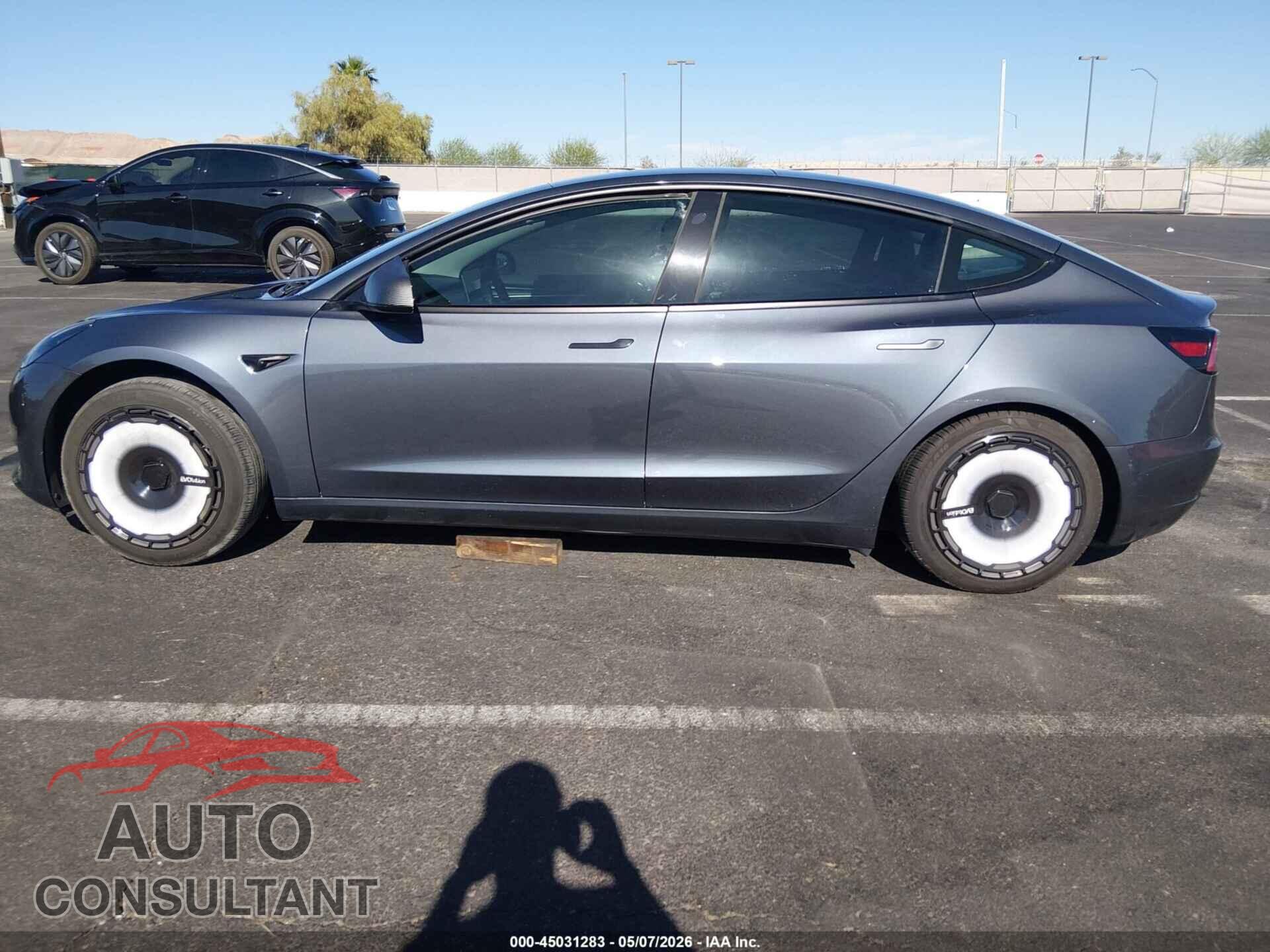 TESLA MODEL 3 2023 - 5YJ3E1EA3PF420515