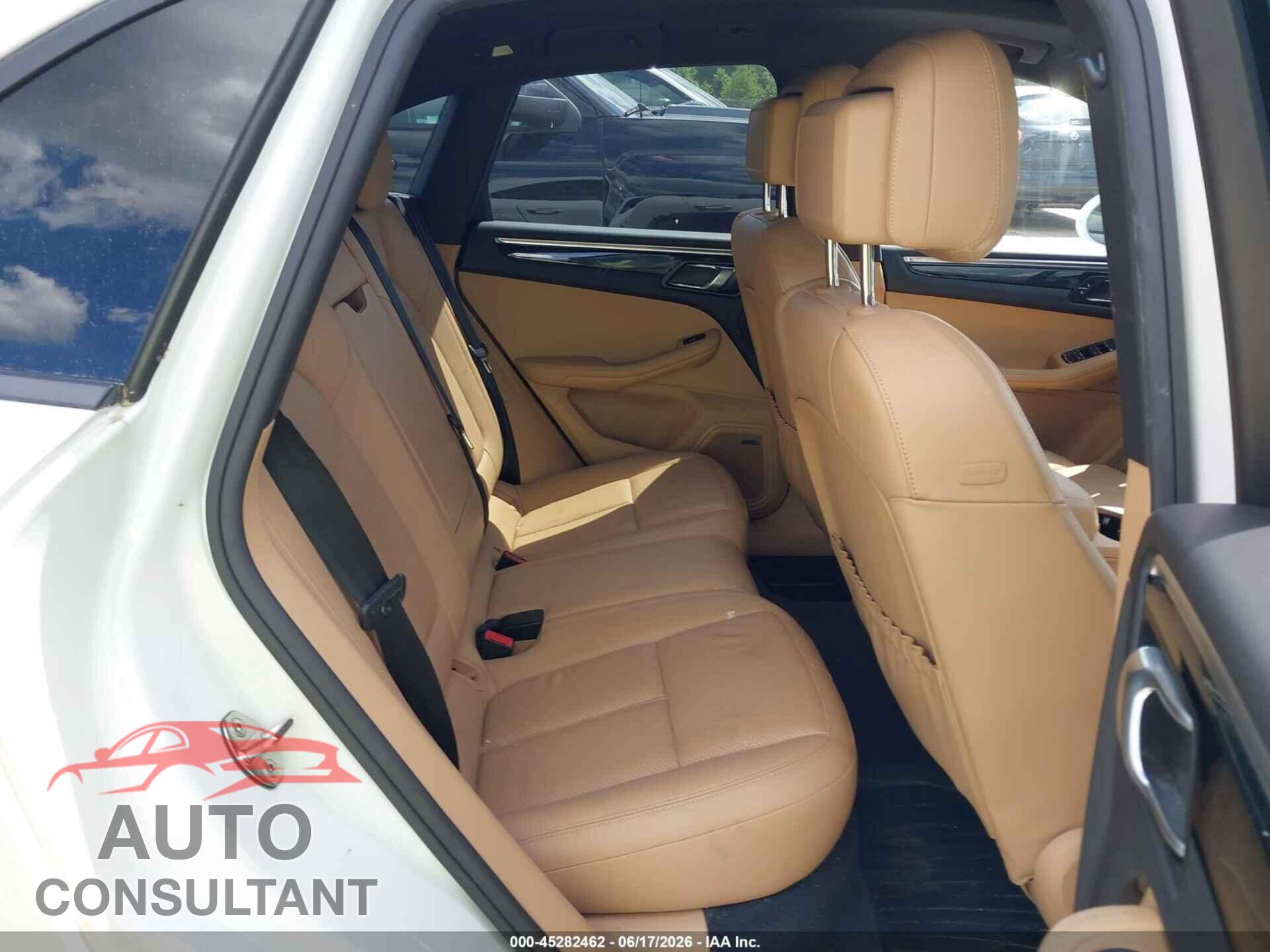 PORSCHE MACAN 2018 - WP1AA2A51JLB01098
