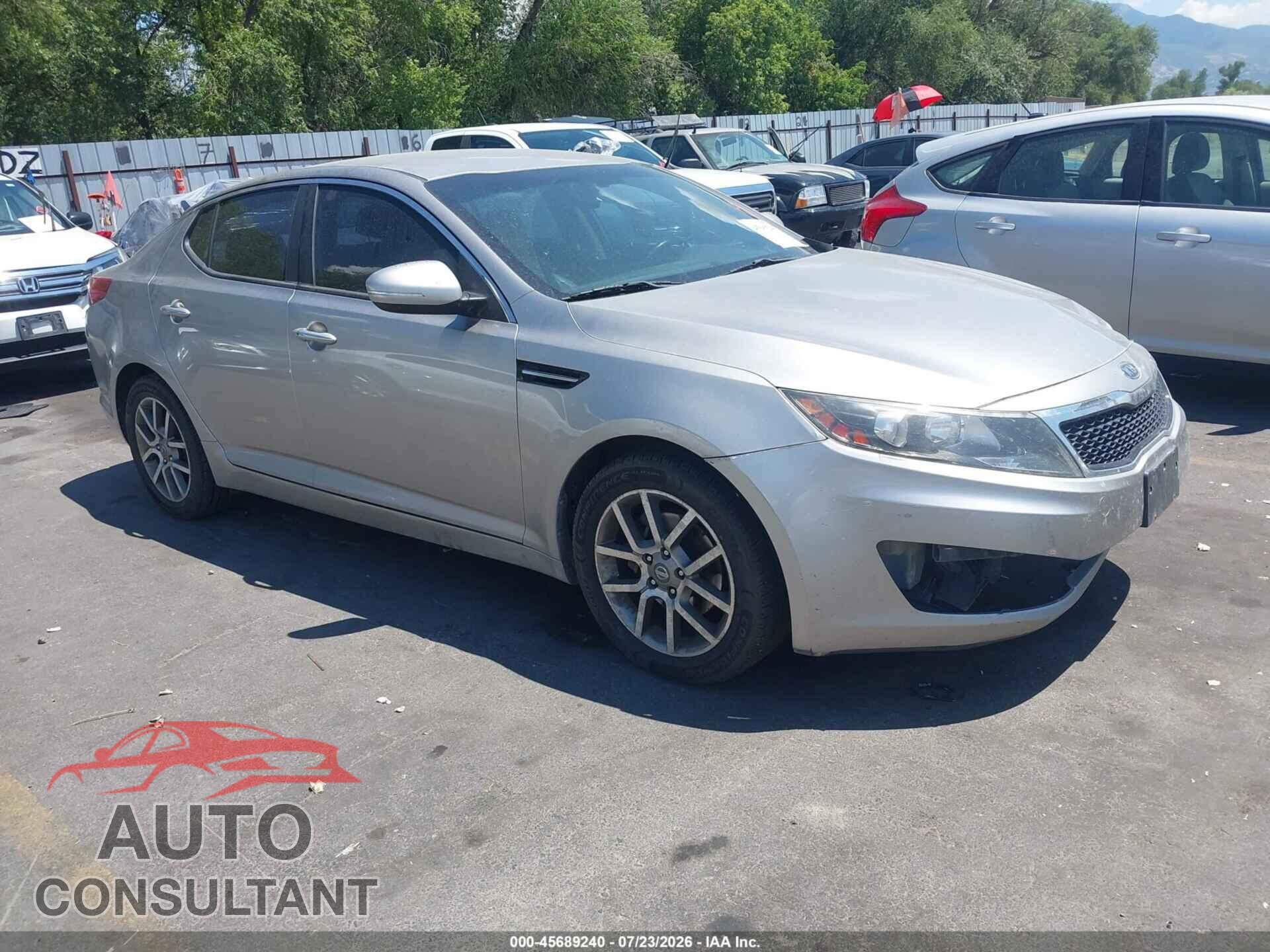 KIA OPTIMA 2011 - KNAGN4A71B5082505