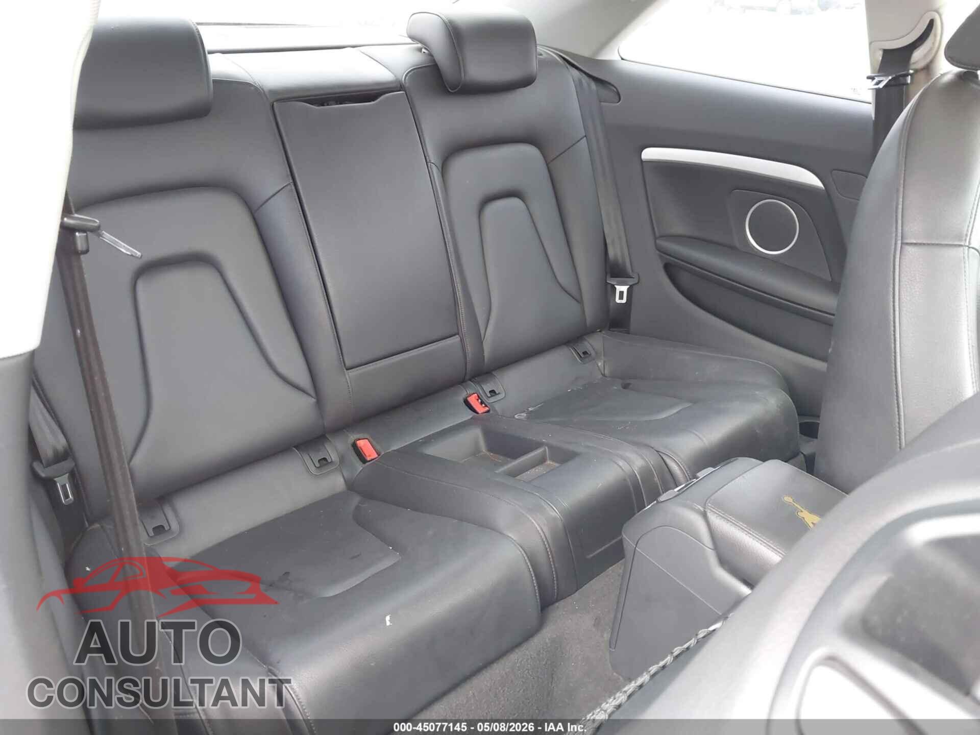 AUDI A5 2012 - WAULFAFR1CA003072