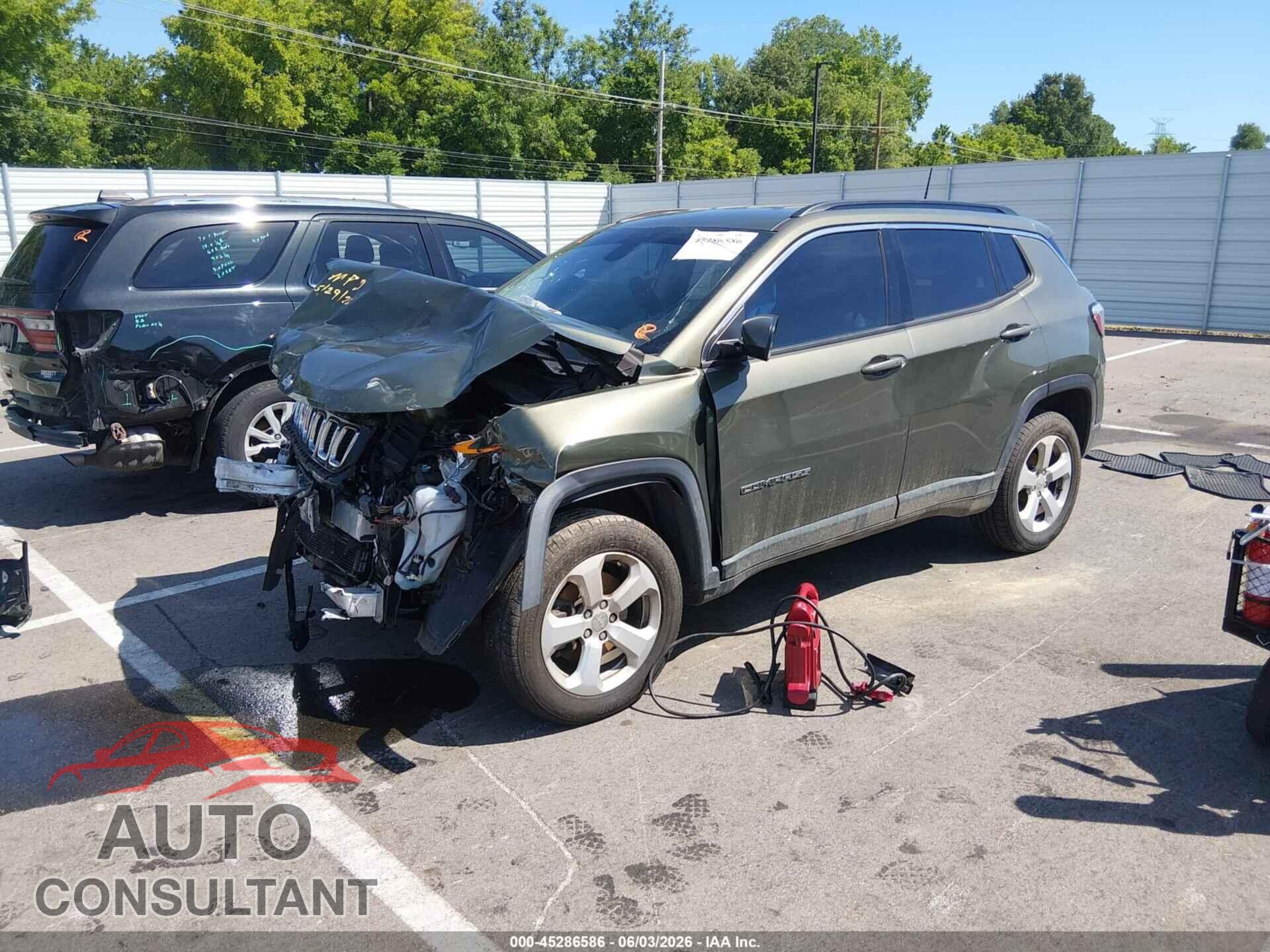 JEEP COMPASS 2018 - 3C4NJDBB8JT436897