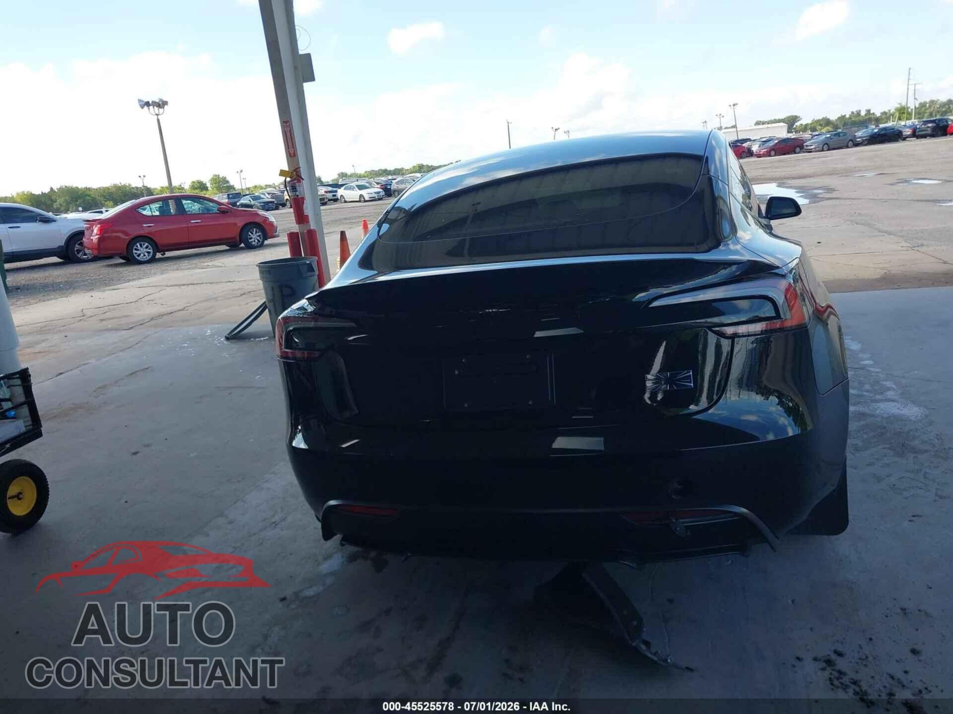 TESLA MODEL 3 2026 - 5YJ3E1ETXTF127724