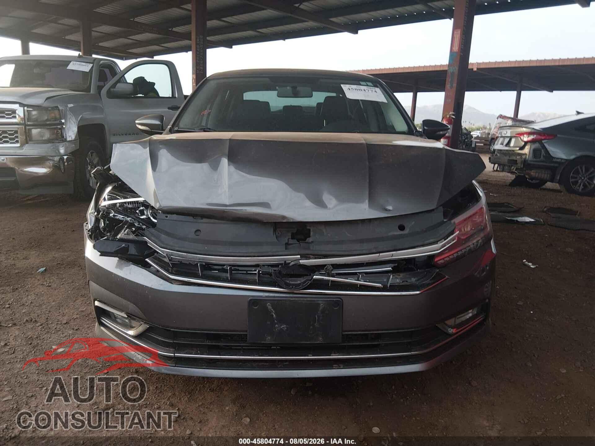 VOLKSWAGEN PASSAT 2017 - 1VWBT7A3XHC018286