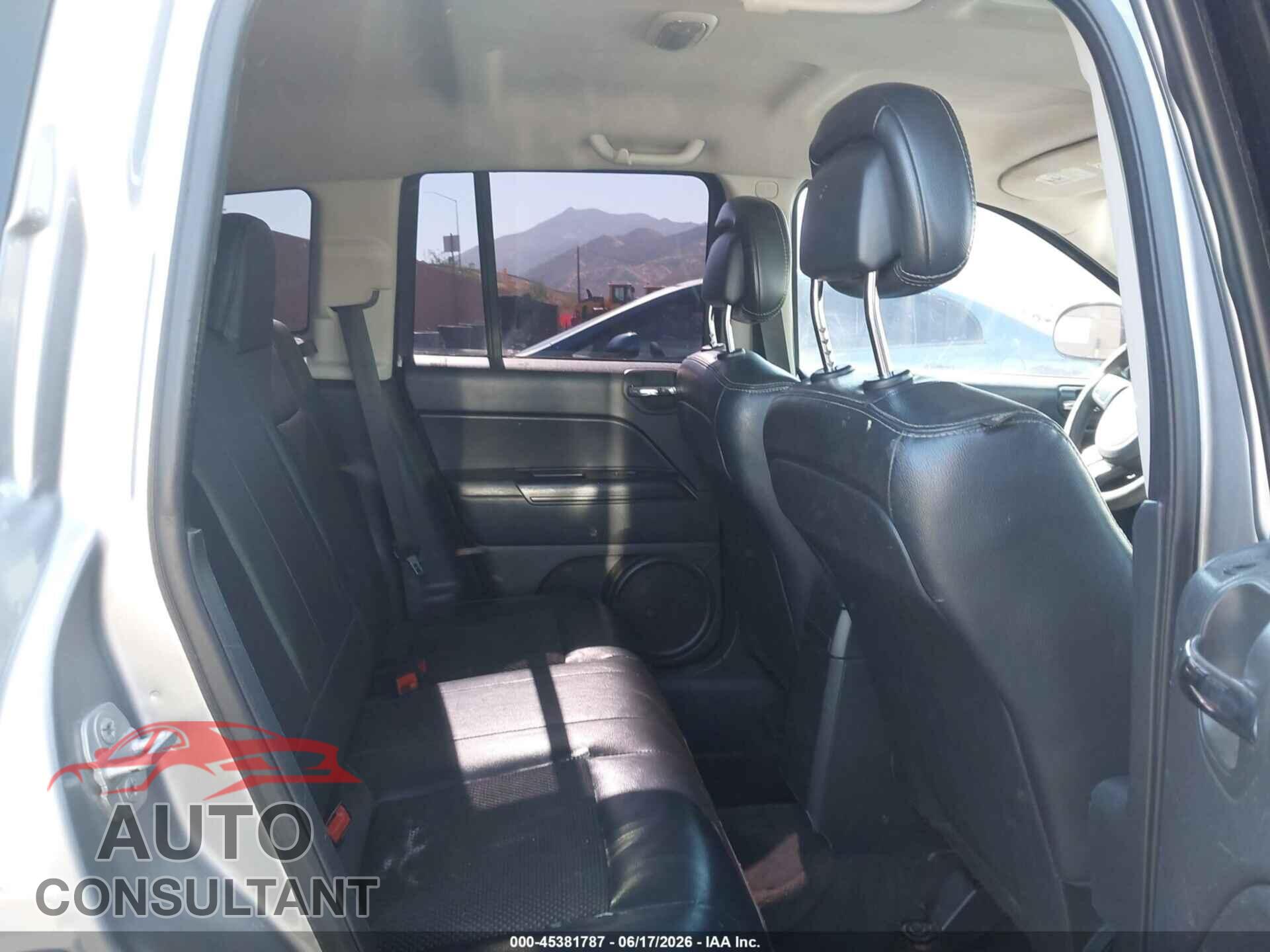 JEEP COMPASS 2015 - 1C4NJCBA1FD263867