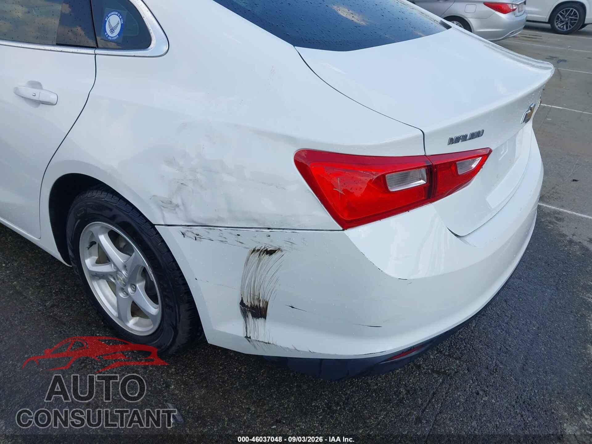 CHEVROLET MALIBU 2018 - 1G1ZB5ST6JF228551