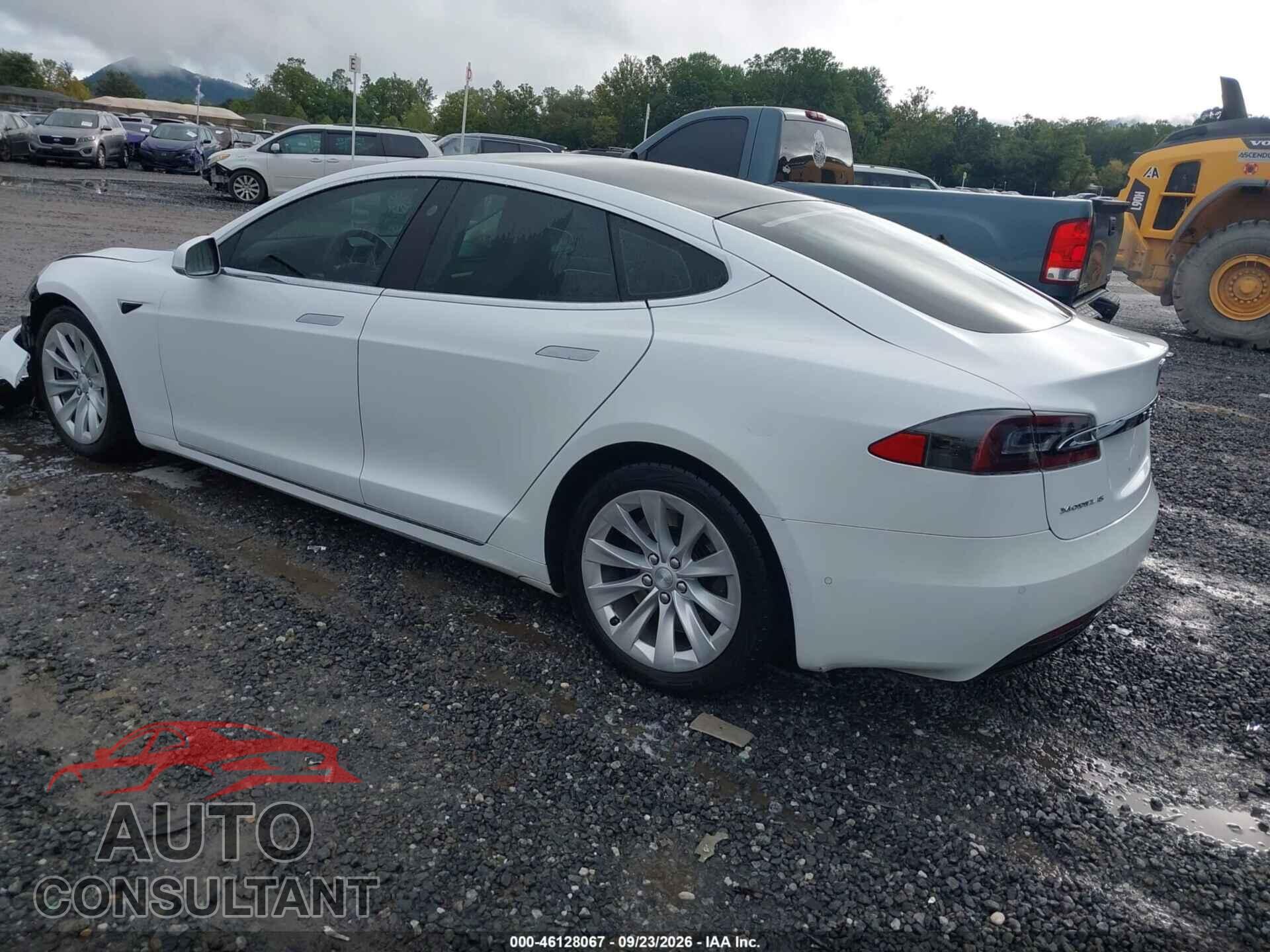 TESLA MODEL S 2017 - 5YJSA1E20HF200475