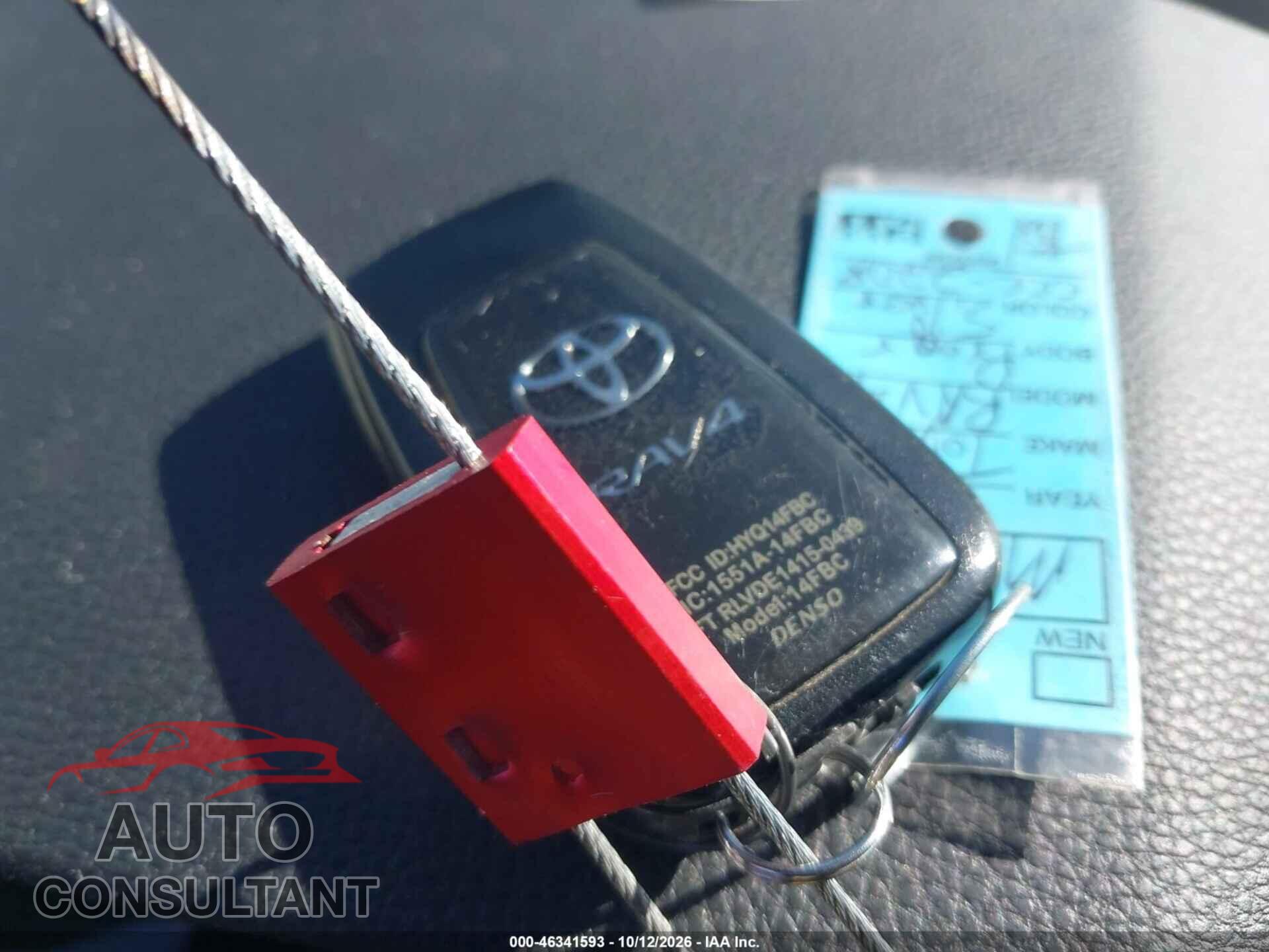 TOYOTA RAV4 2019 - JTMP1RFV4KJ016136
