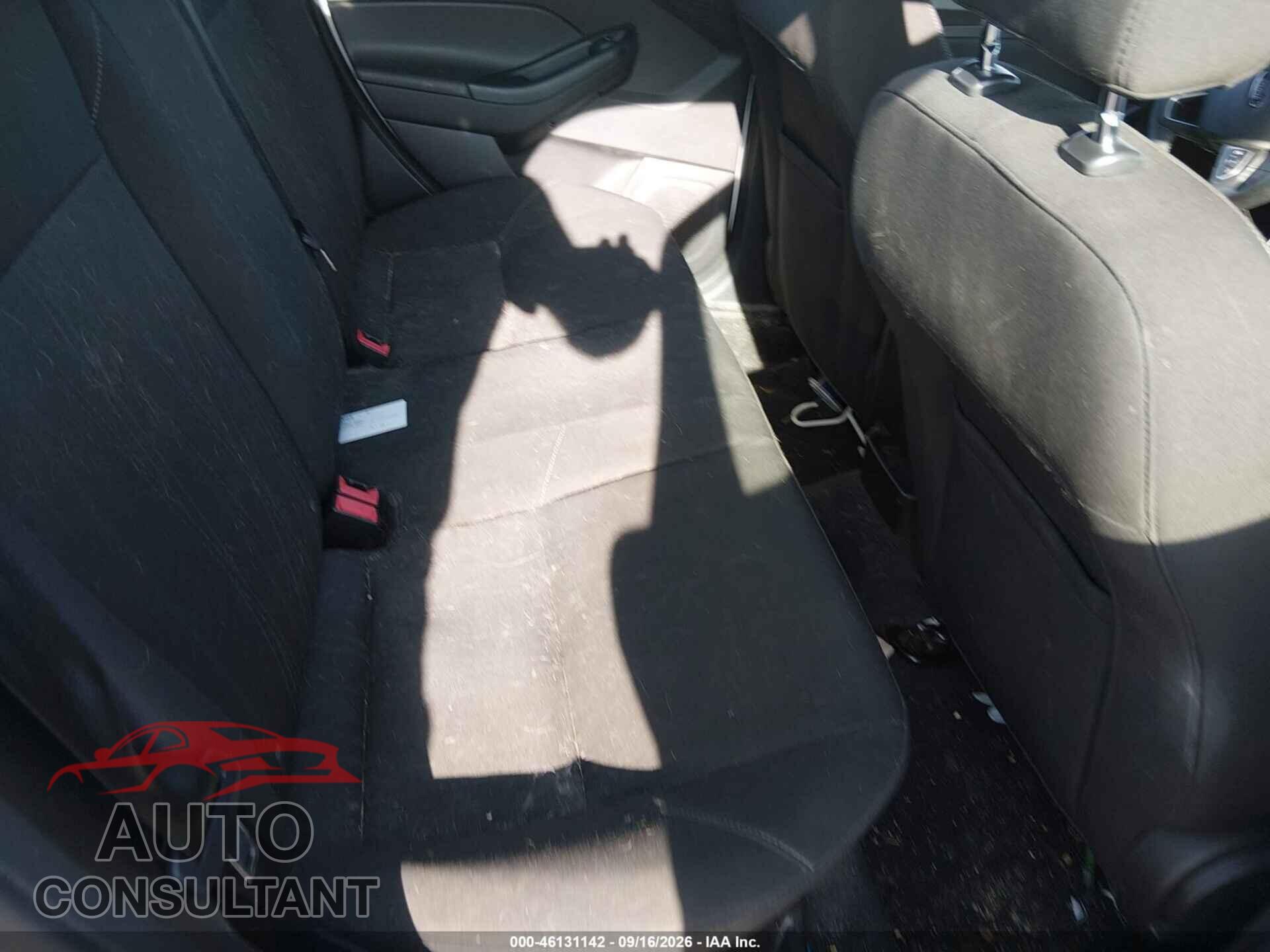 FORD FOCUS 2015 - 1FADP3F20FL258667