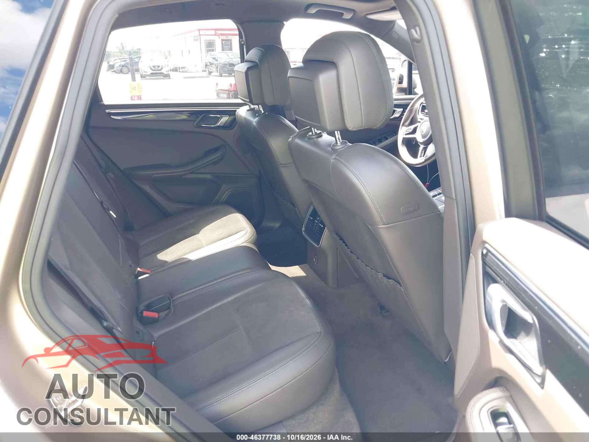 PORSCHE MACAN 2017 - WP1AA2A52HLB04859
