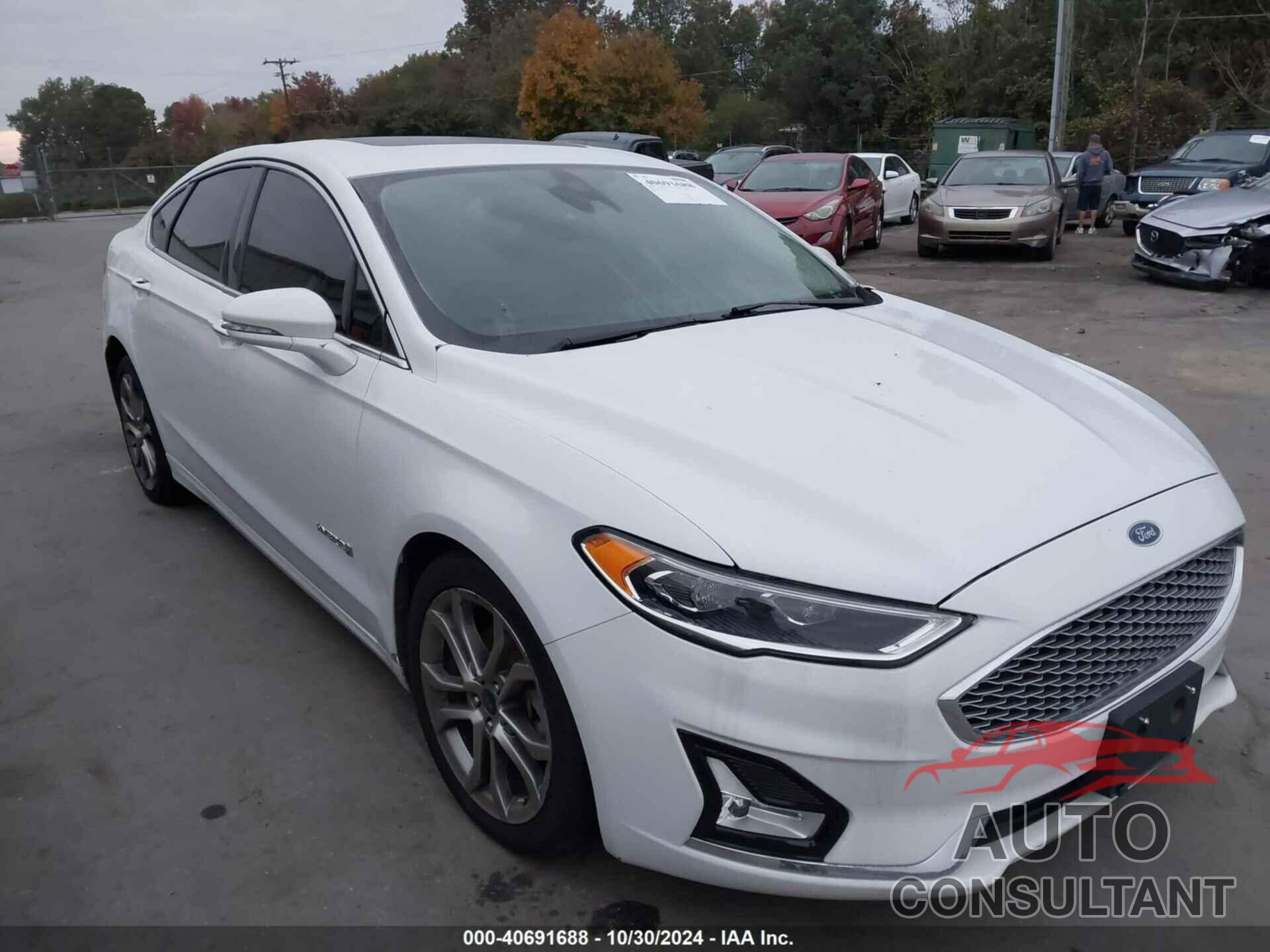 FORD FUSION HYBRID 2019 - 3FA6P0RU1KR165446