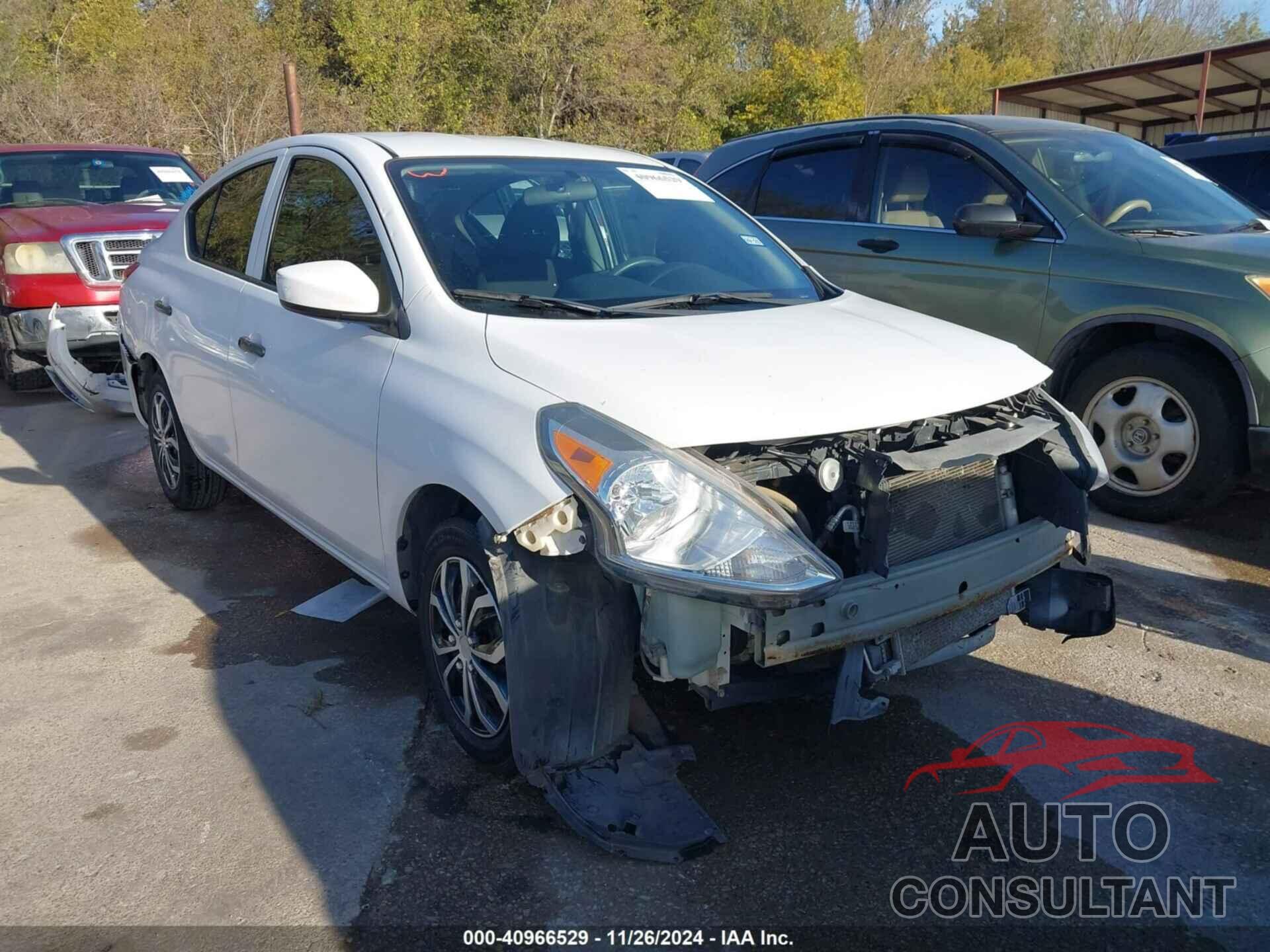 NISSAN VERSA 2018 - 3N1CN7AP2JL851999