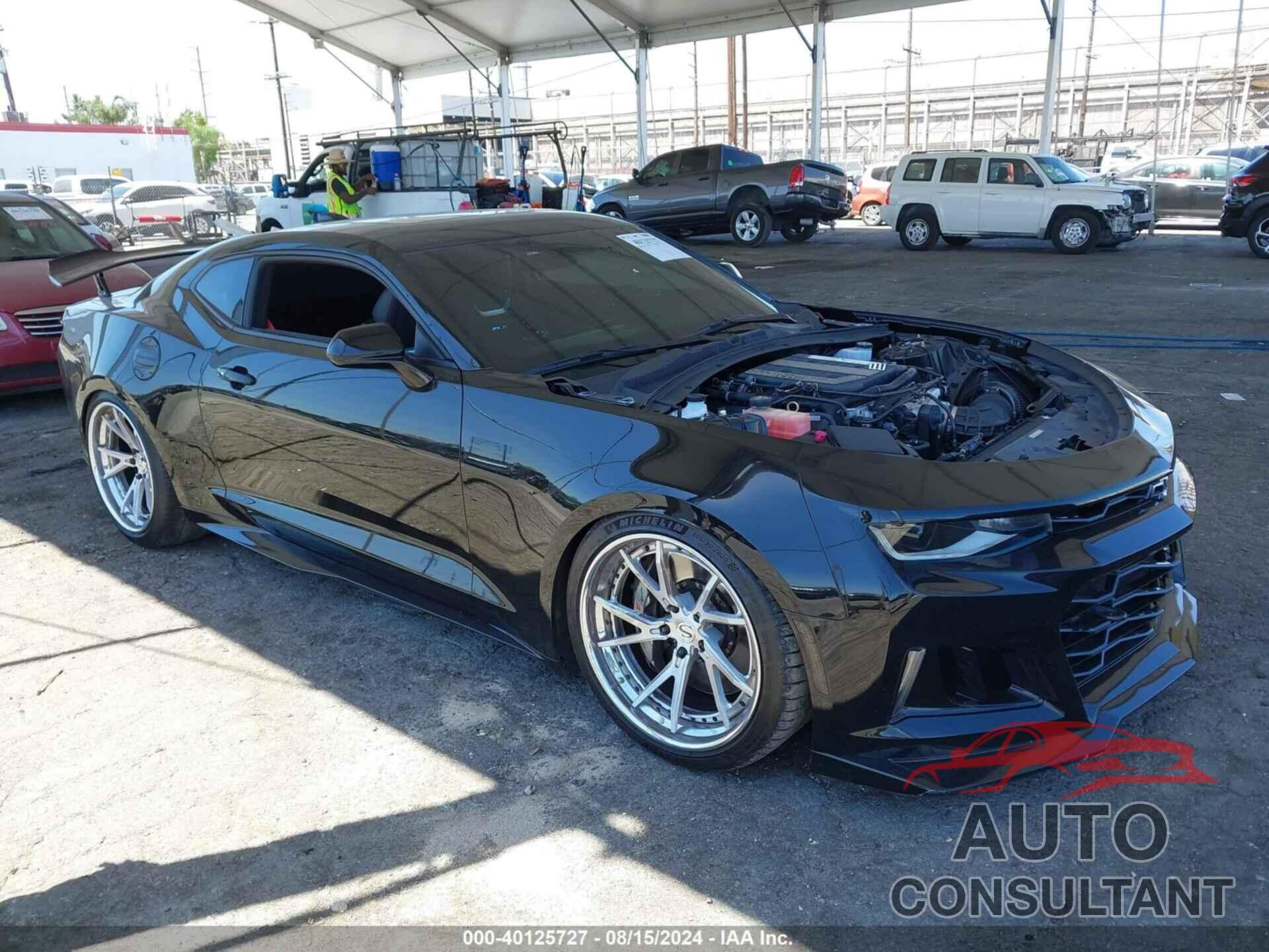 CHEVROLET CAMARO 2018 - 1G1FJ1R66J0171561