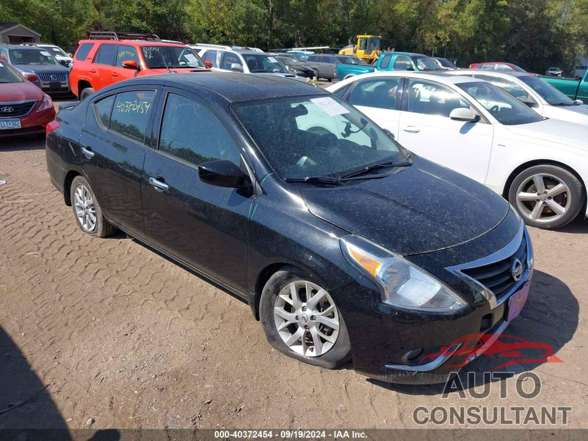 NISSAN VERSA 2018 - 3N1CN7AP6JL809254