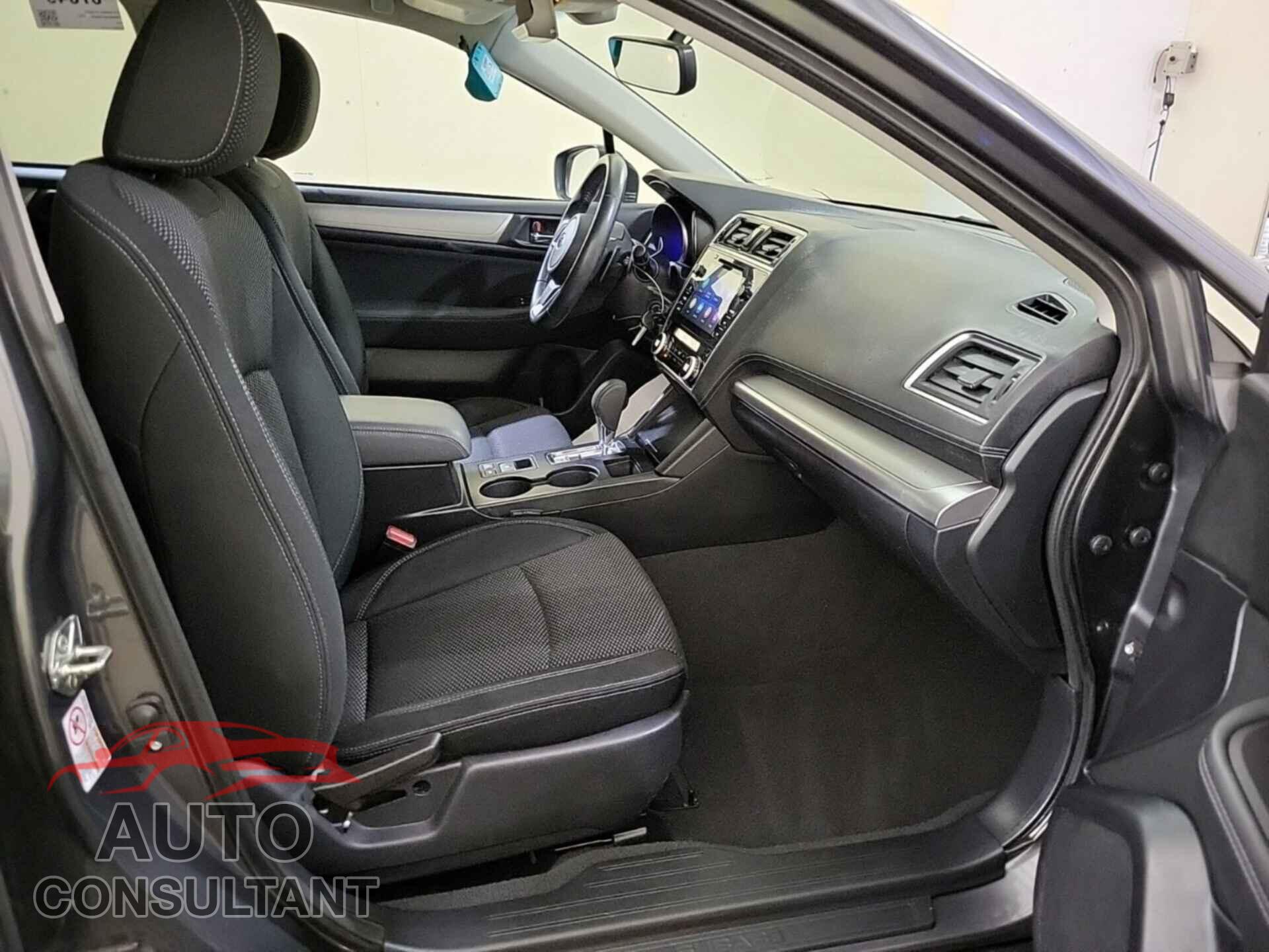 SUBARU OUTBACK 2019 - 4S4BSAFC8K3296232