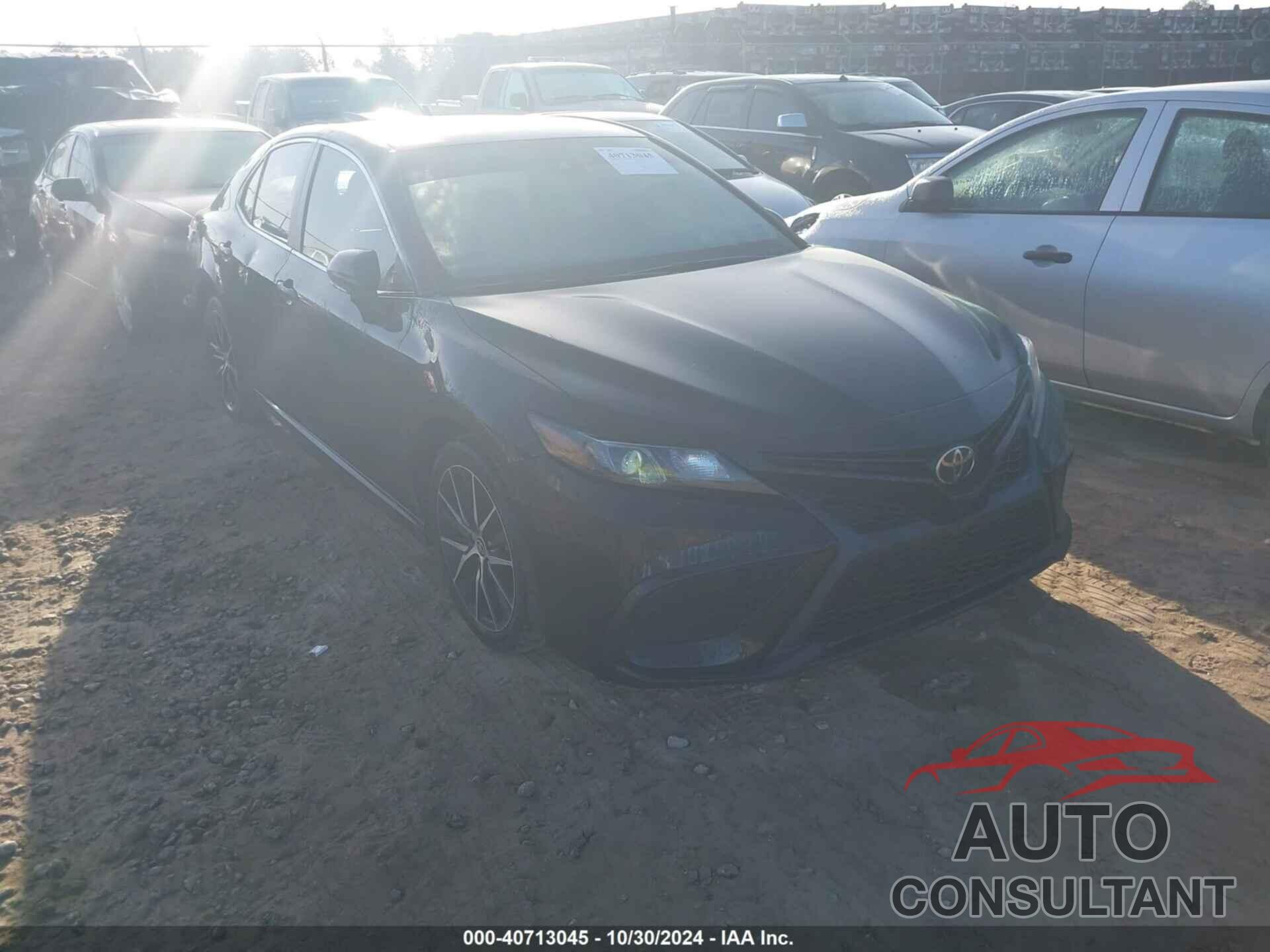 TOYOTA CAMRY 2022 - 4T1G11AK6NU670441