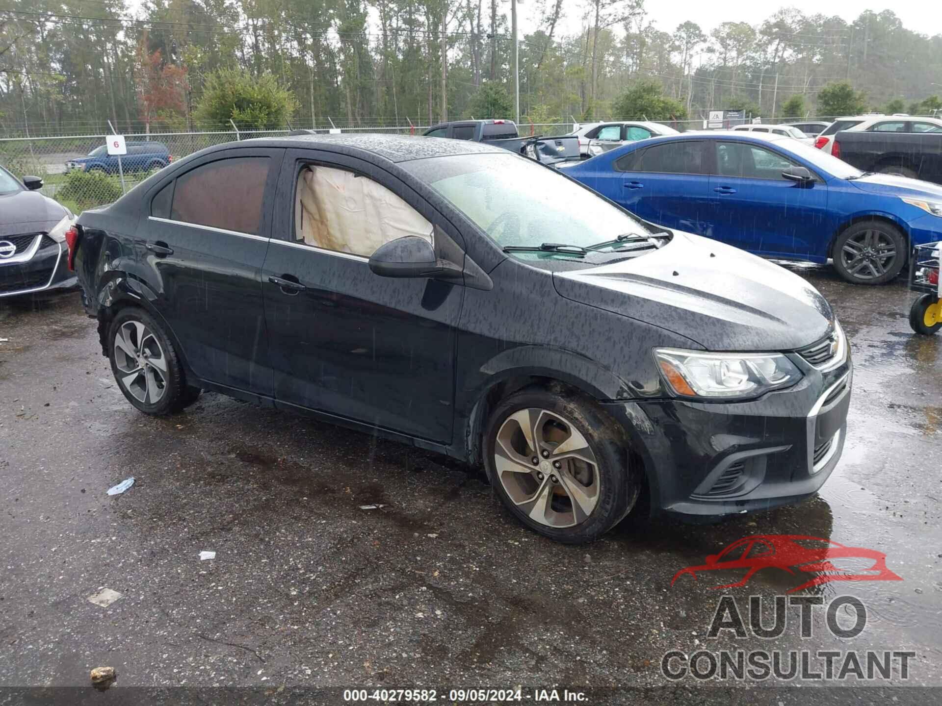 CHEVROLET SONIC 2017 - 1G1JF5SB0H4116732