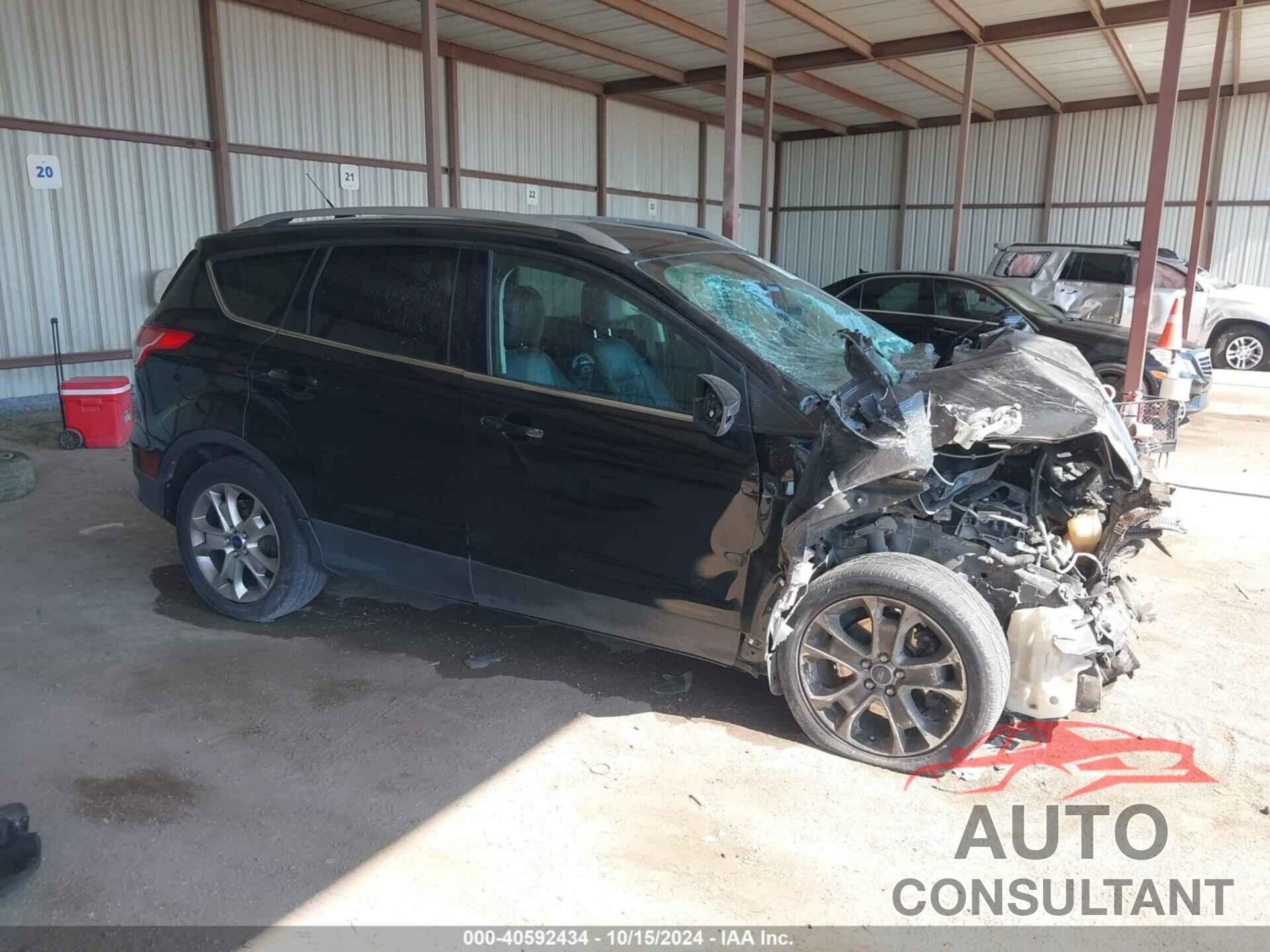 FORD ESCAPE 2016 - 1FMCU0J91GUB01254