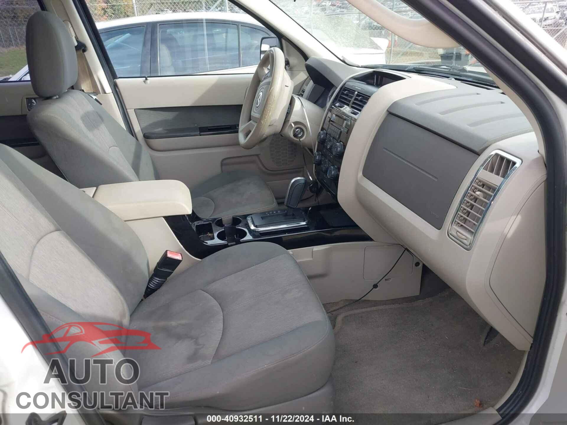 MAZDA TRIBUTE 2011 - 4F2CY0C71BKM00672