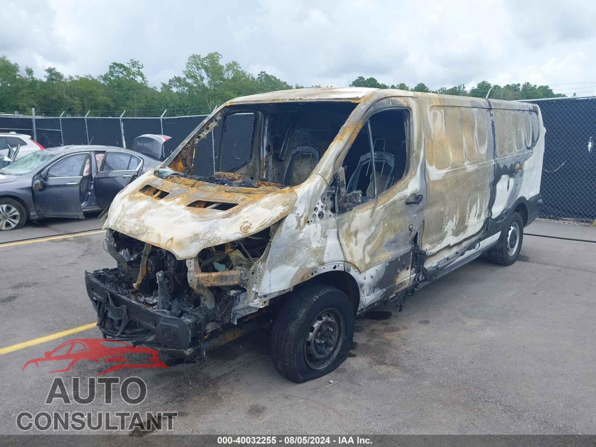 FORD TRANSIT-150 2017 - 1FTYE2YM2HKB49601