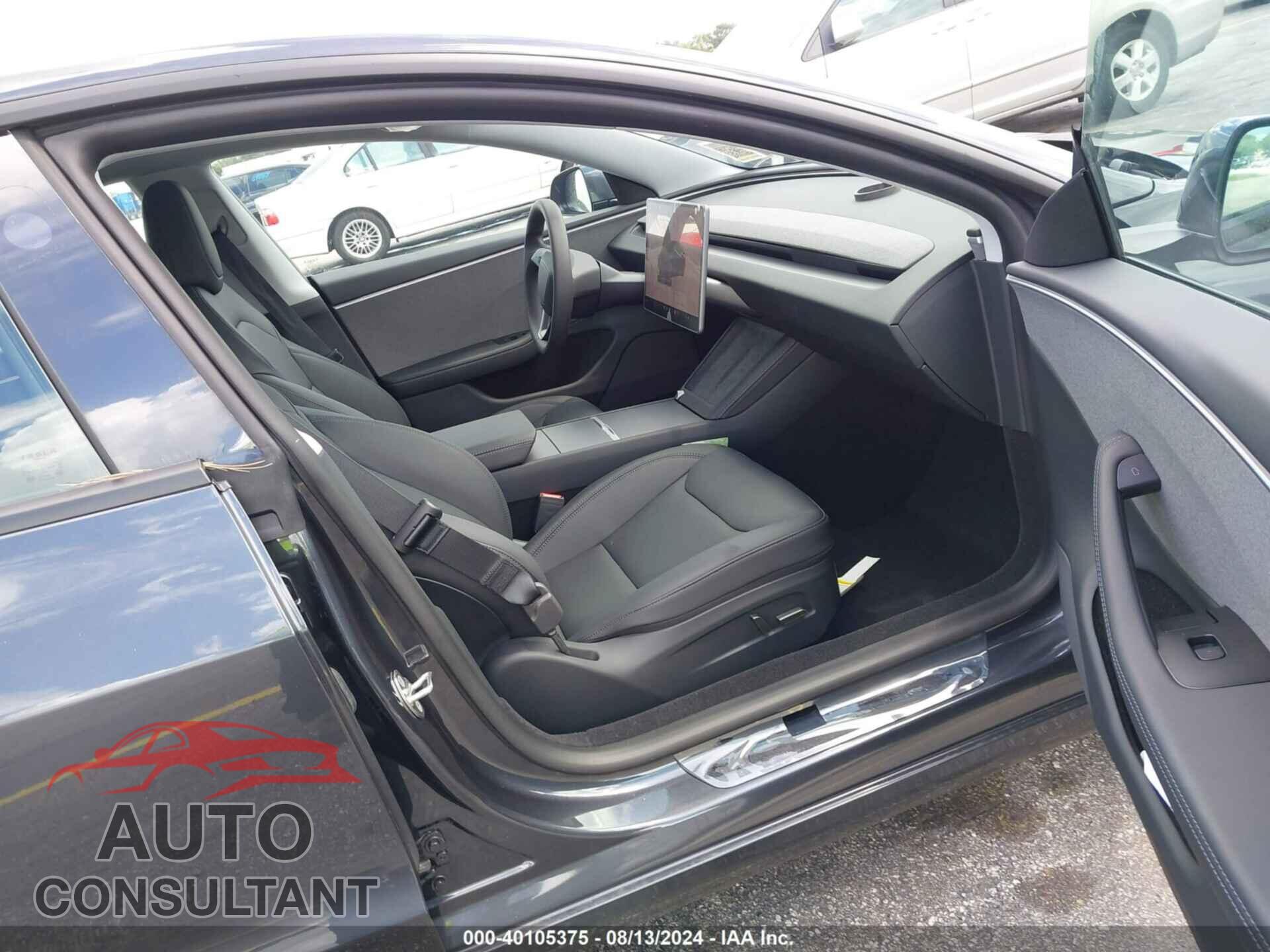 TESLA MODEL 3 2024 - 5YJ3E1EA0RF742466