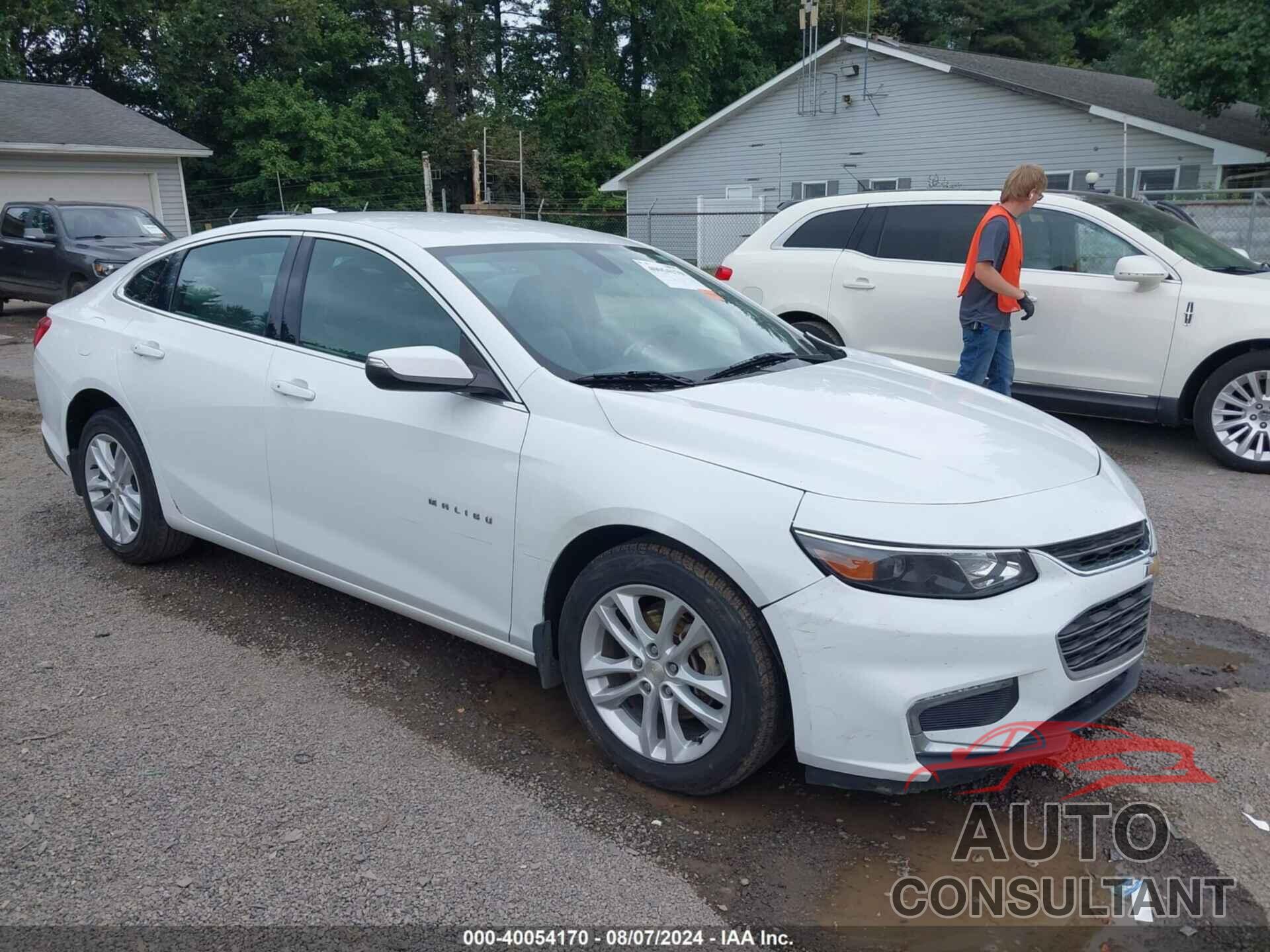 CHEVROLET MALIBU 2016 - 1G1ZE5ST8GF332913