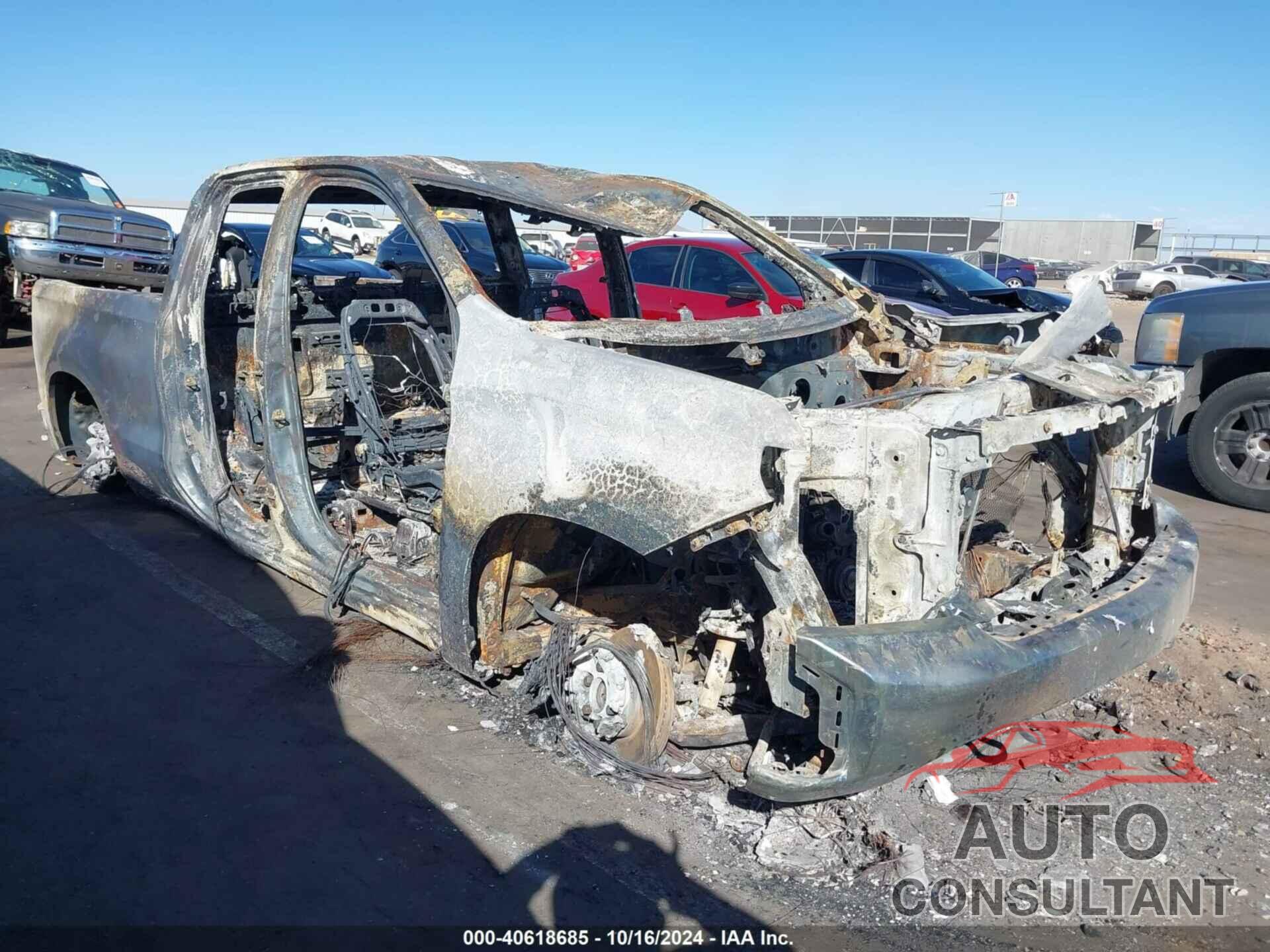 CHEVROLET SILVERADO 1500 2020 - 1GCRYDED0LZ136888