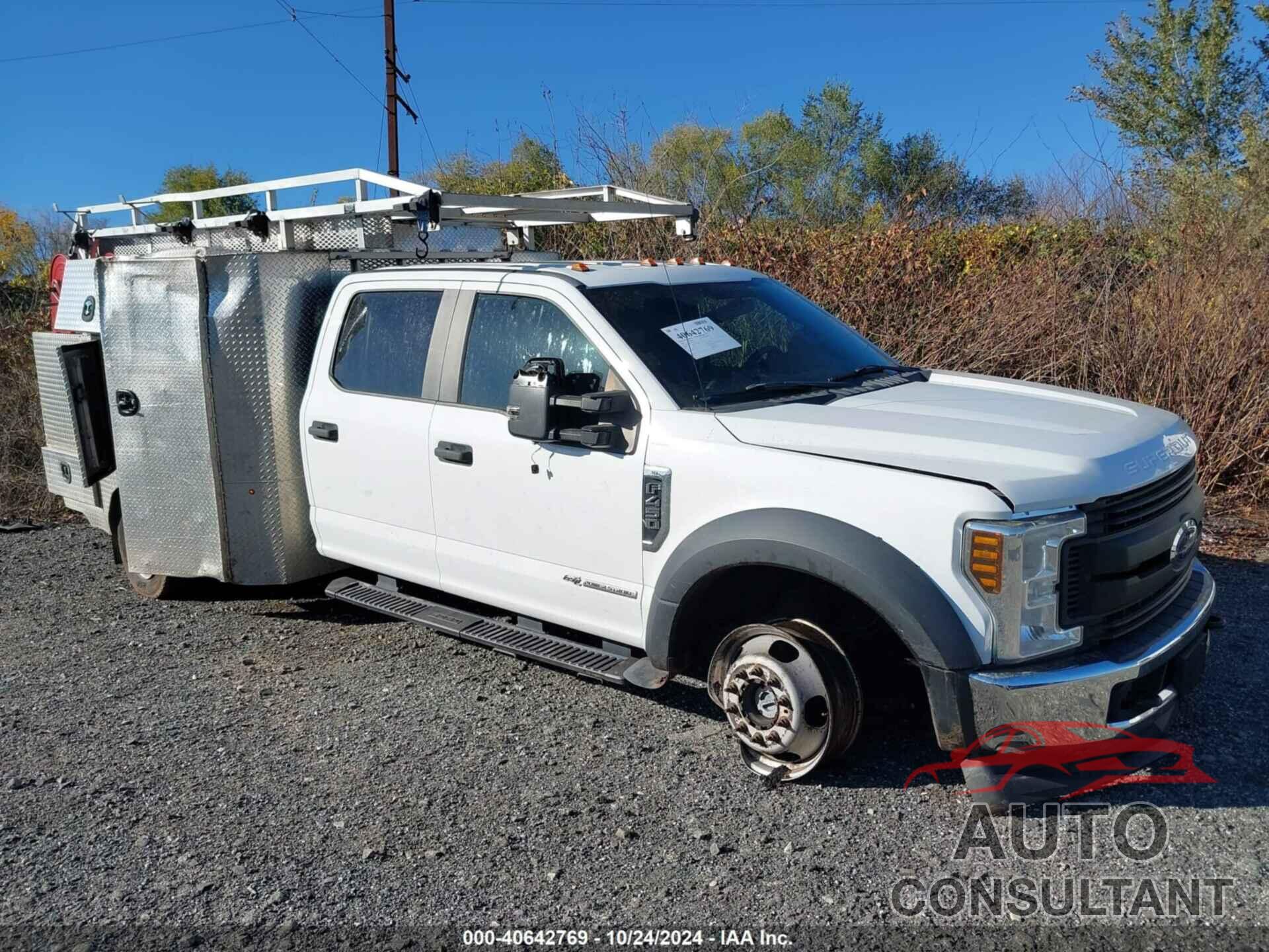 FORD F-450 CHASSIS 2018 - 1FD0W4HT5JEB15200