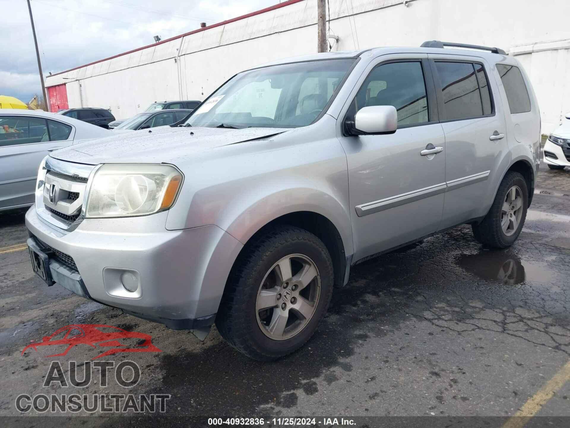 HONDA PILOT 2011 - 5FNYF4H64BB054519