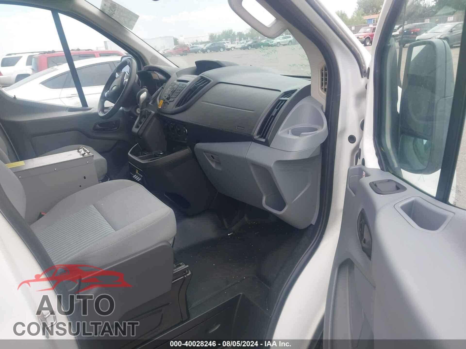 FORD TRANSIT-250 2019 - 1FTYR2YM2KKB43390