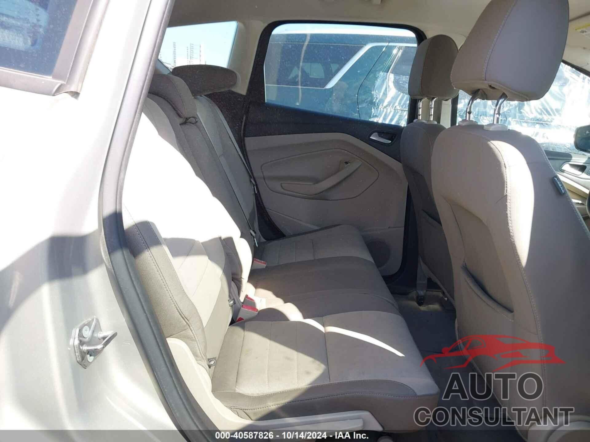 FORD C-MAX HYBRID 2015 - 1FADP5AU0FL101984