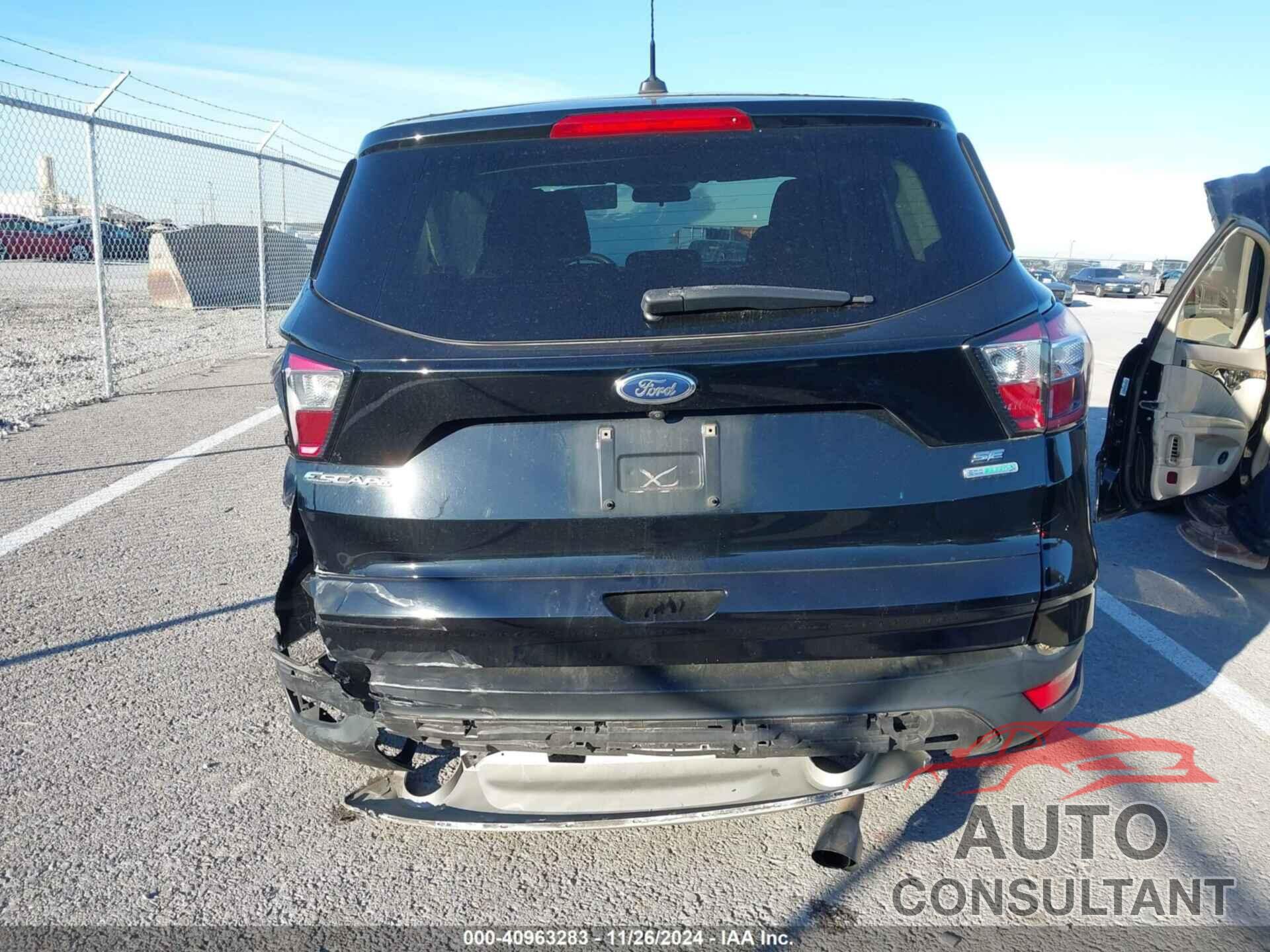 FORD ESCAPE 2017 - 1FMCU0GD0HUD74697