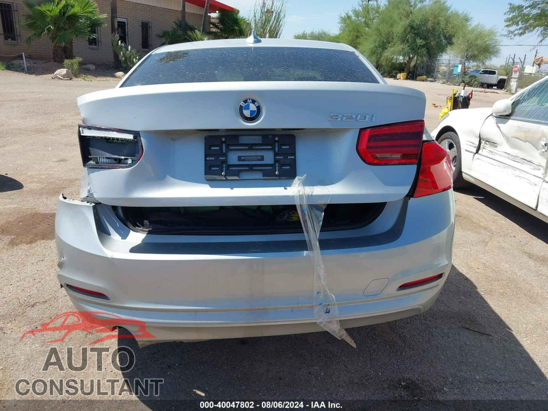 BMW 320I 2017 - WBA8A9C36HK864848