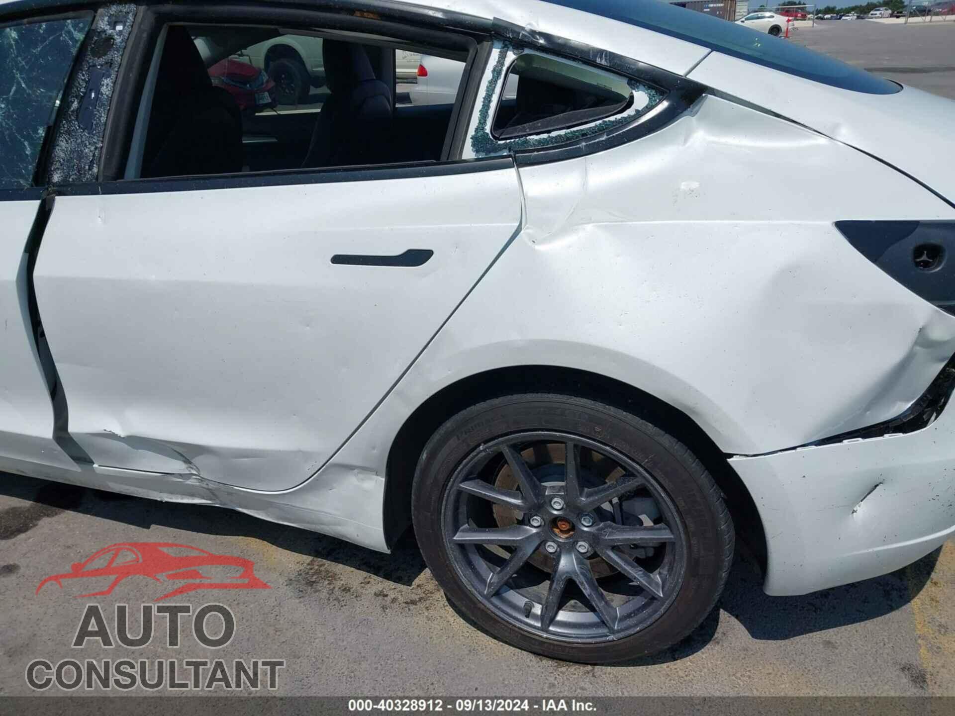 TESLA MODEL 3 2023 - 5YJ3E1EA3PF563996