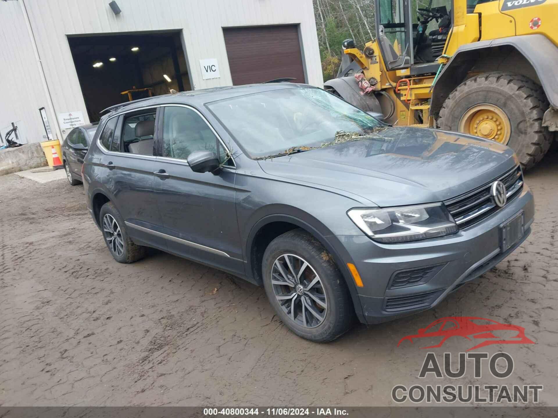 VOLKSWAGEN TIGUAN 2018 - 3VV2B7AX2JM221946