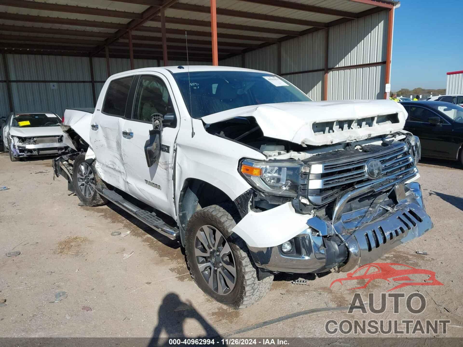 TOYOTA TUNDRA 2018 - 5TFHW5F13JX720352