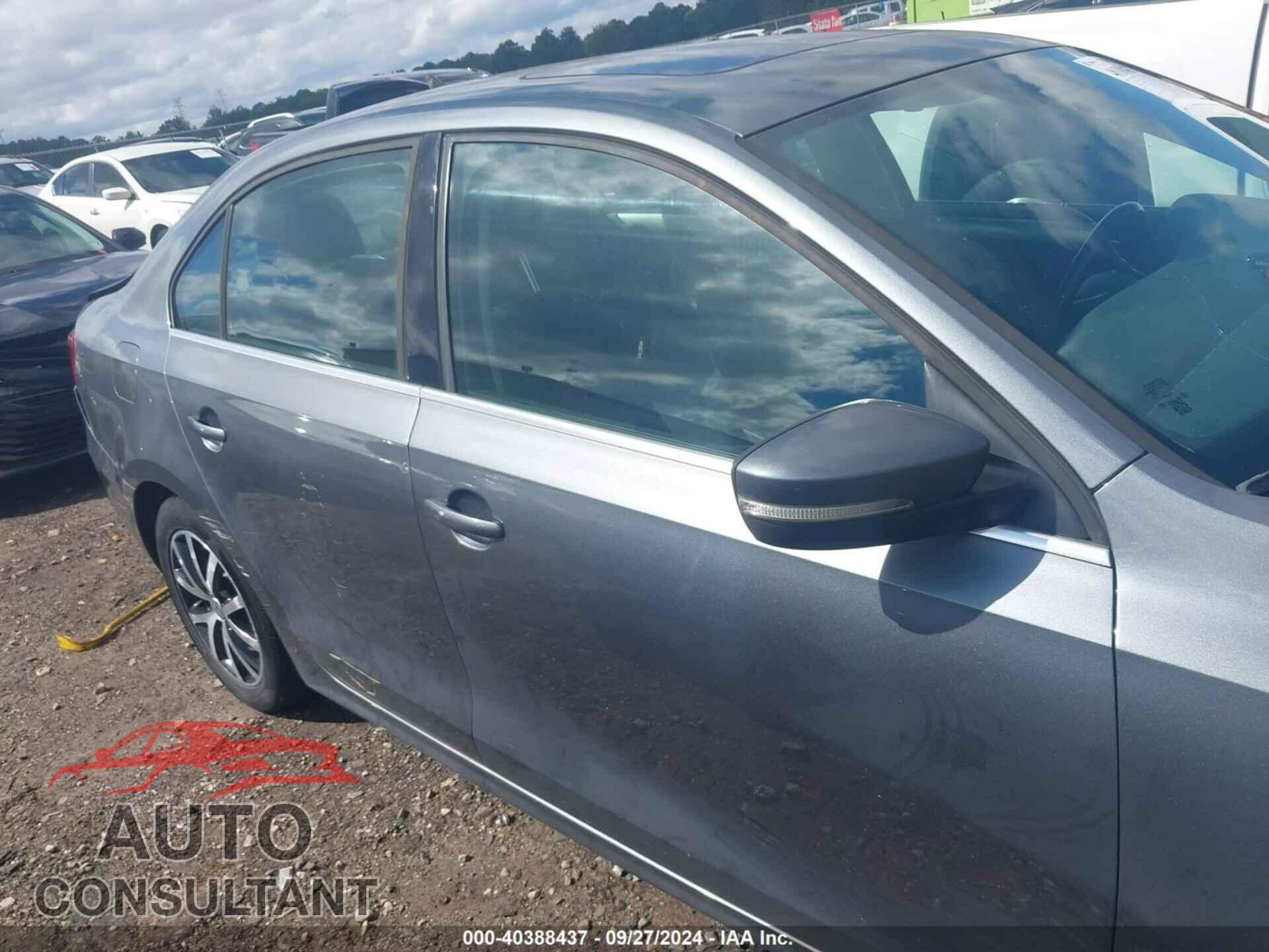 VOLKSWAGEN JETTA 2017 - 3VWDB7AJ6HM273087