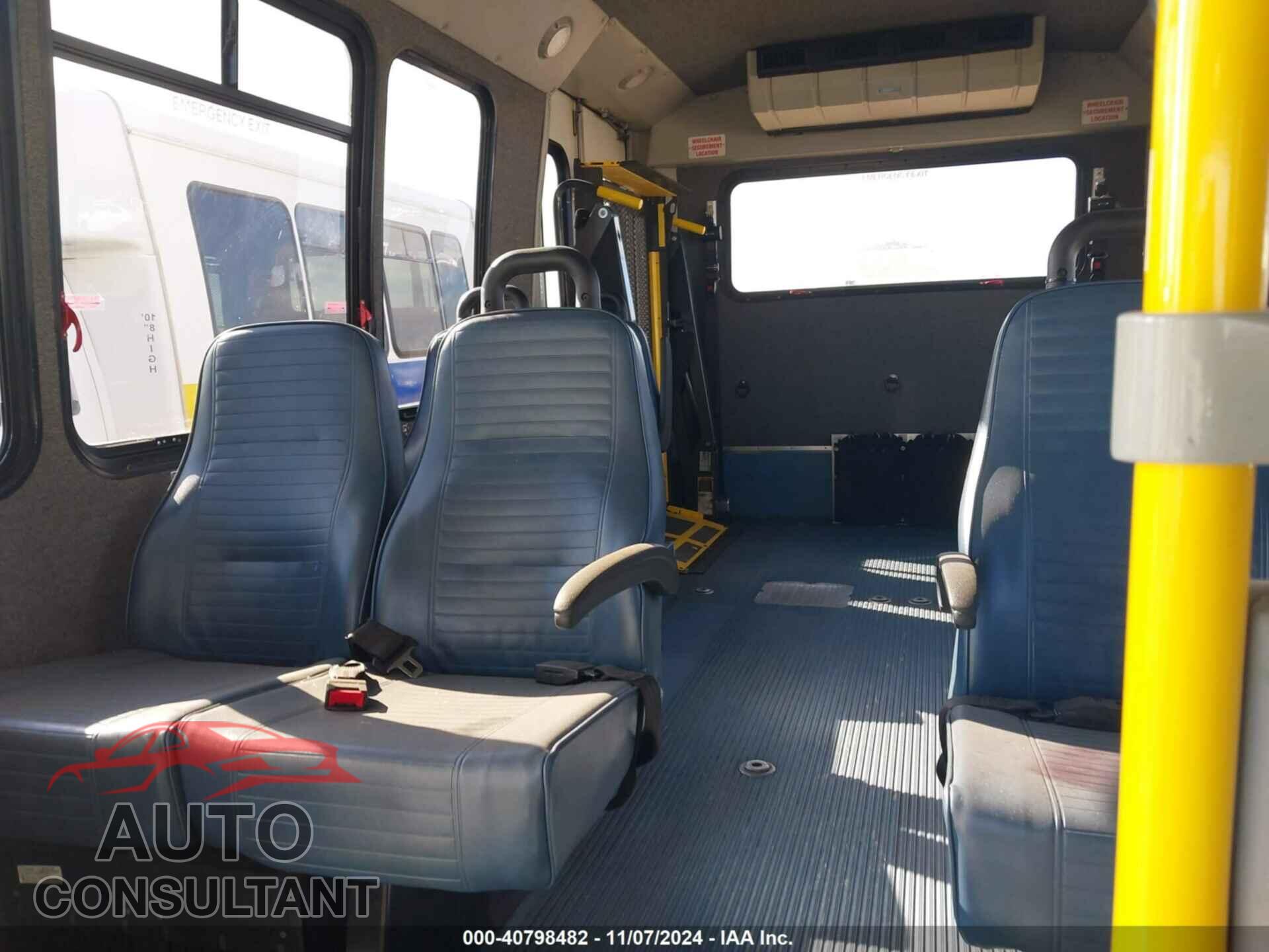 FORD E-450 CUTAWAY 2017 - 1FDFE4FS6HDC35367
