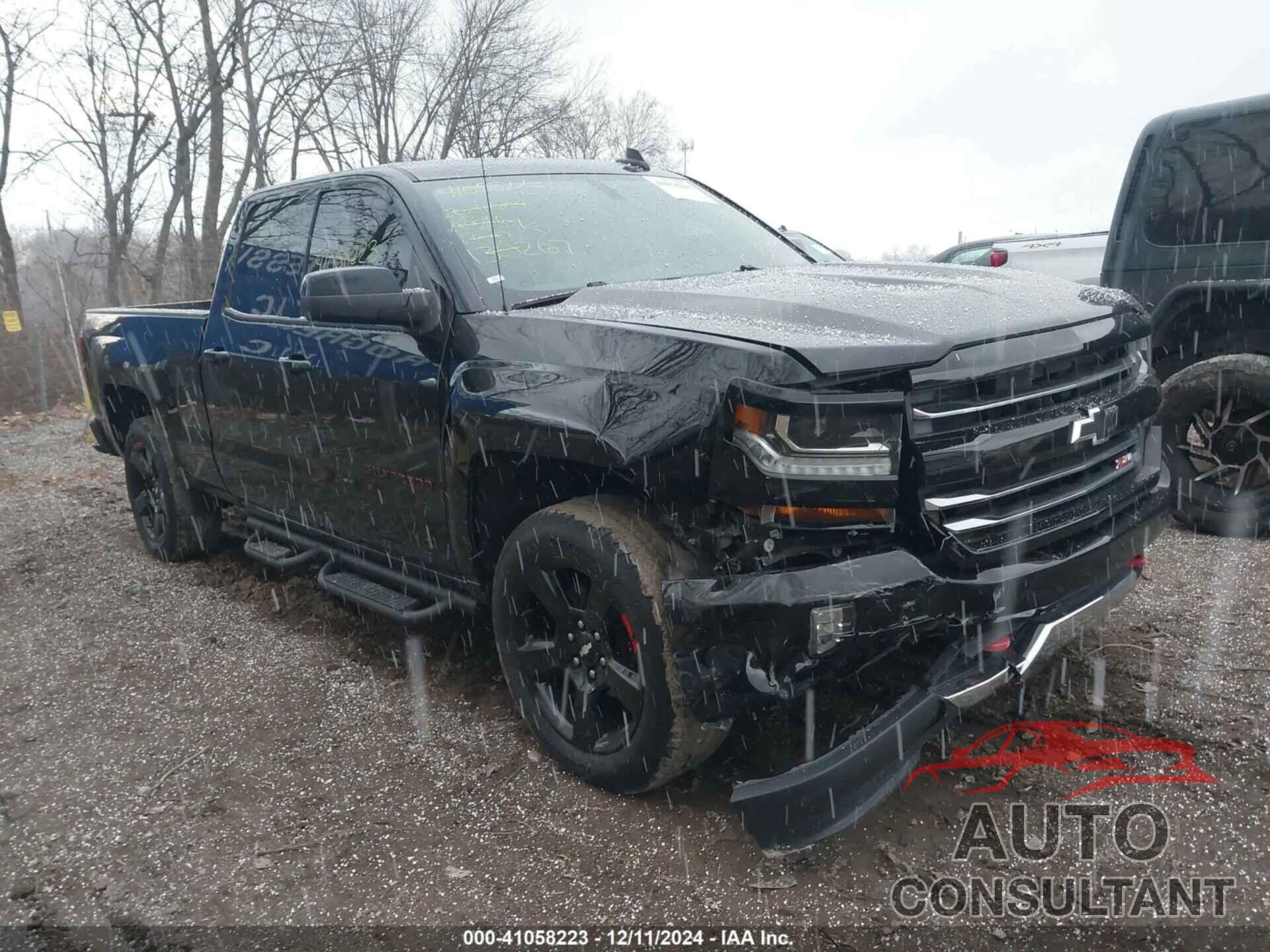 CHEVROLET SILVERADO 1500 2018 - 1GCVKREC2JZ130267