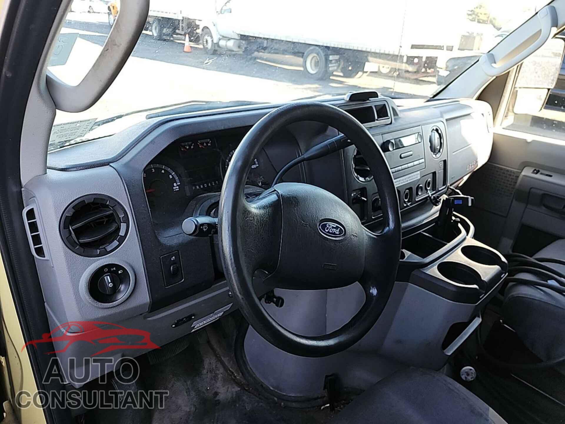 FORD ECONOLINE 2019 - 1FDXE4FS7KDC57700