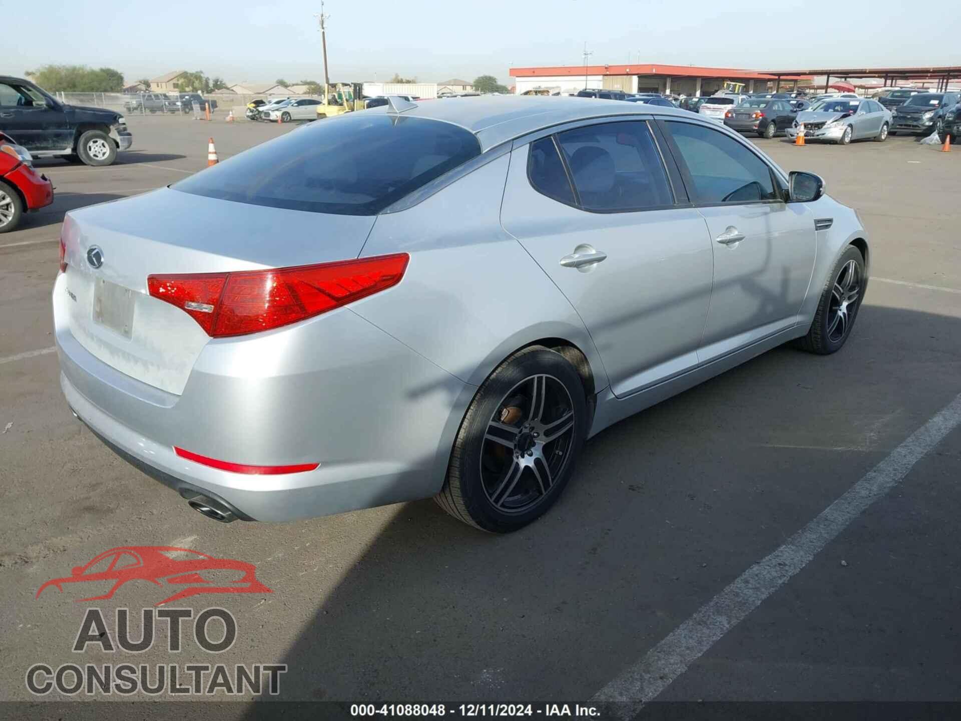 KIA OPTIMA 2011 - KNAGM4A70B5096088