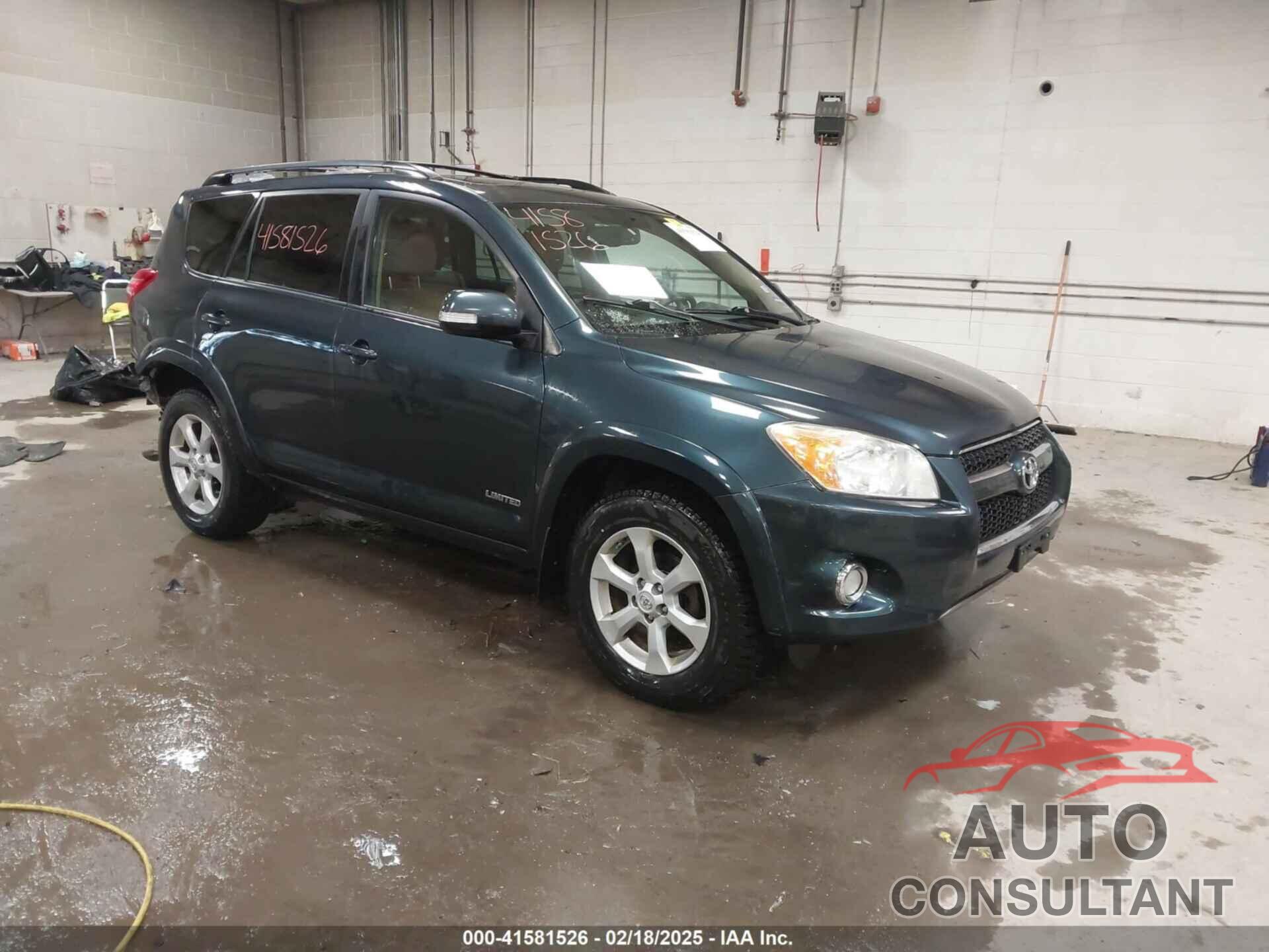 TOYOTA RAV4 2012 - 2T3DF4DV6CW180369