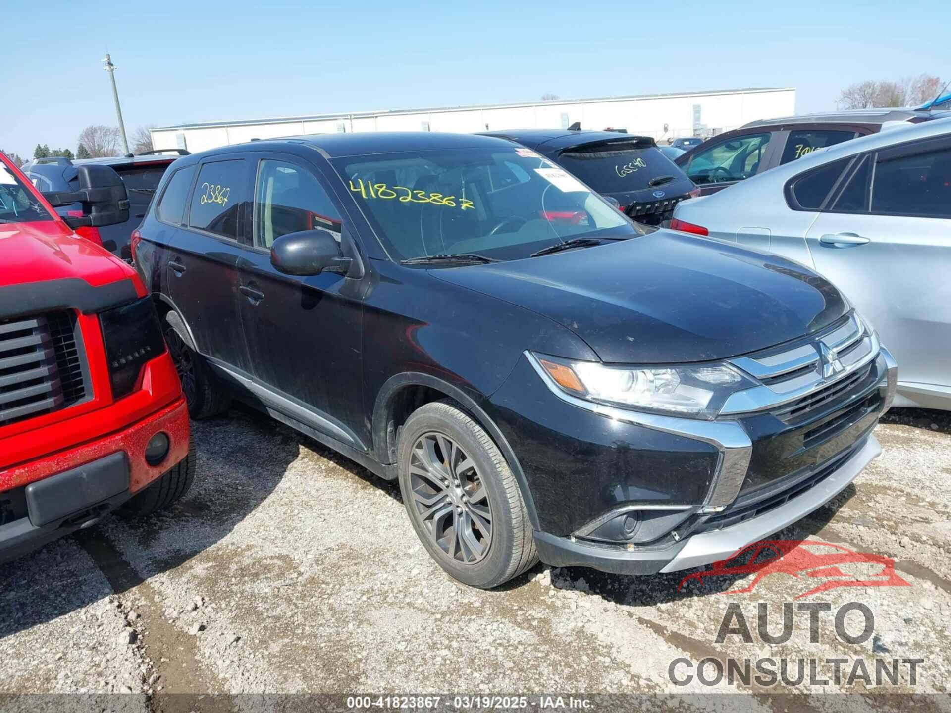 MITSUBISHI OUTLANDER 2017 - JA4AD2A38HZ064978